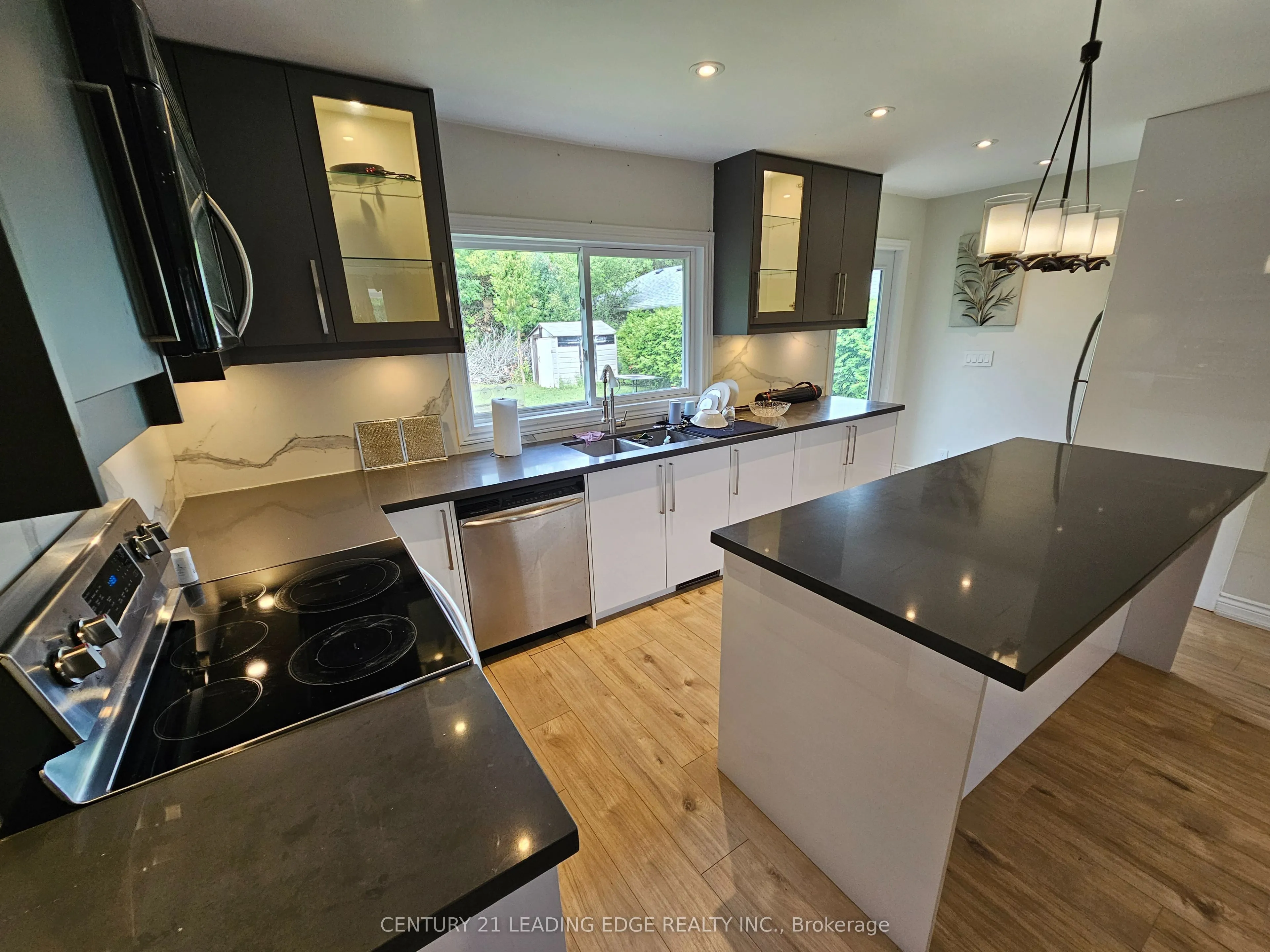 828 Norval Road
