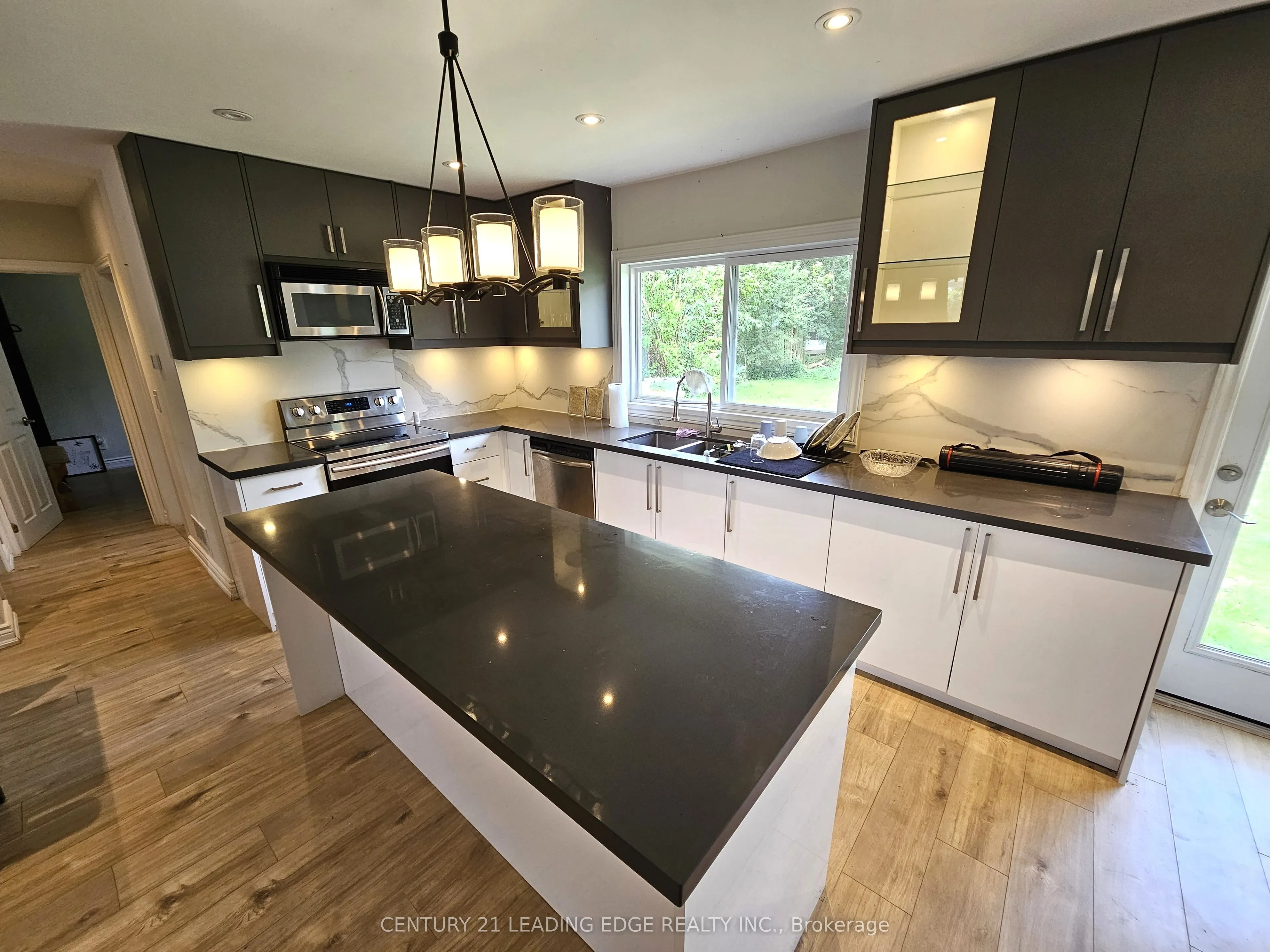 828 Norval Road