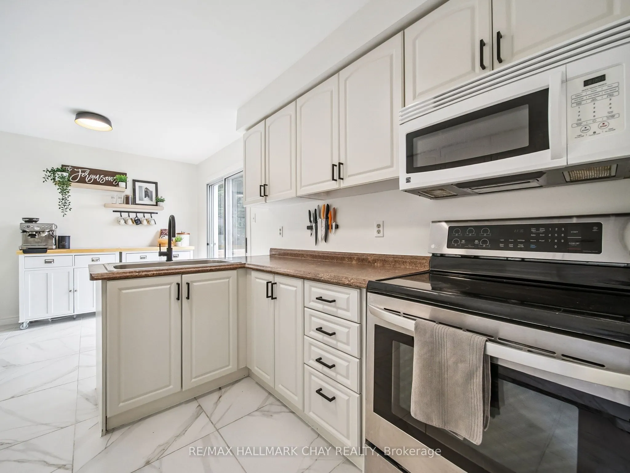 8 Darren Drive