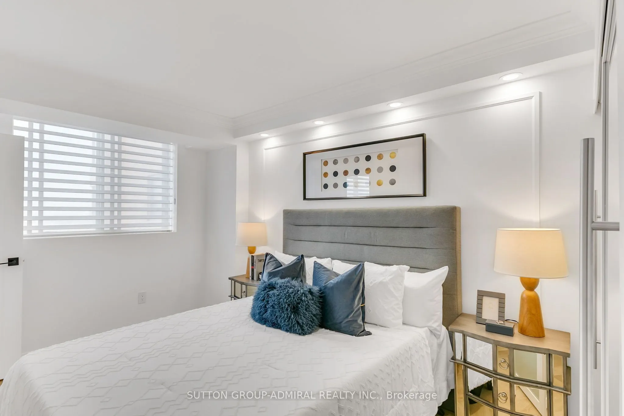 7601 Bathurst Street, #908
