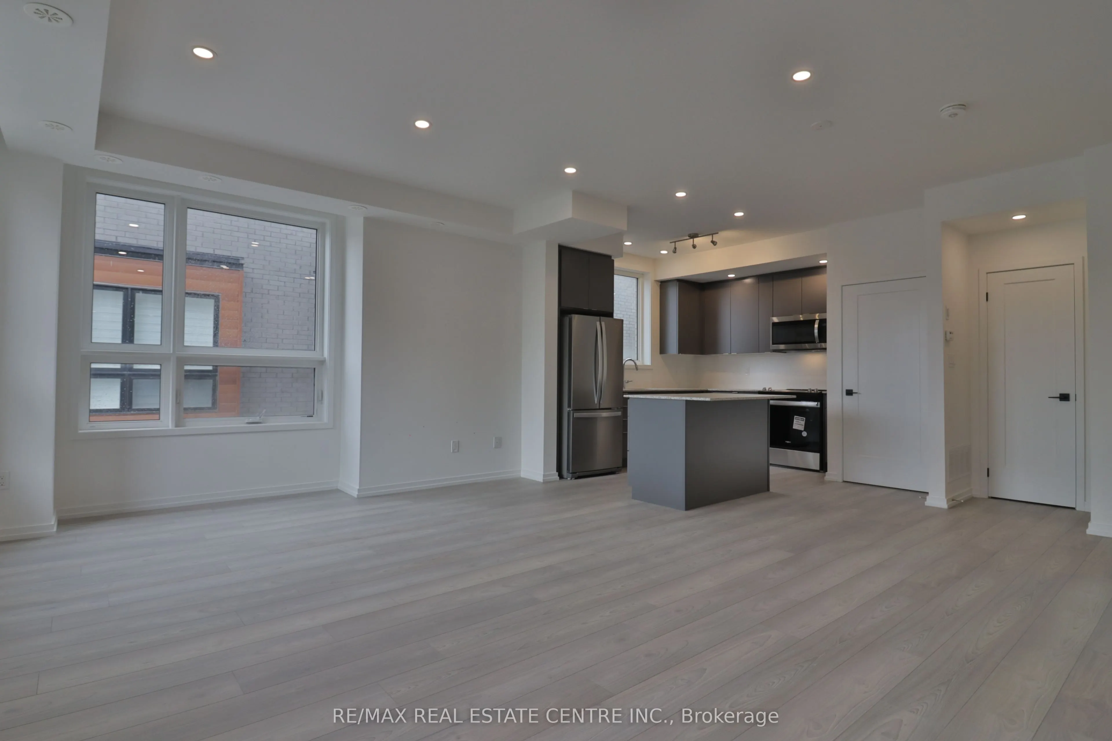 16 Lytham Green Circle, #26