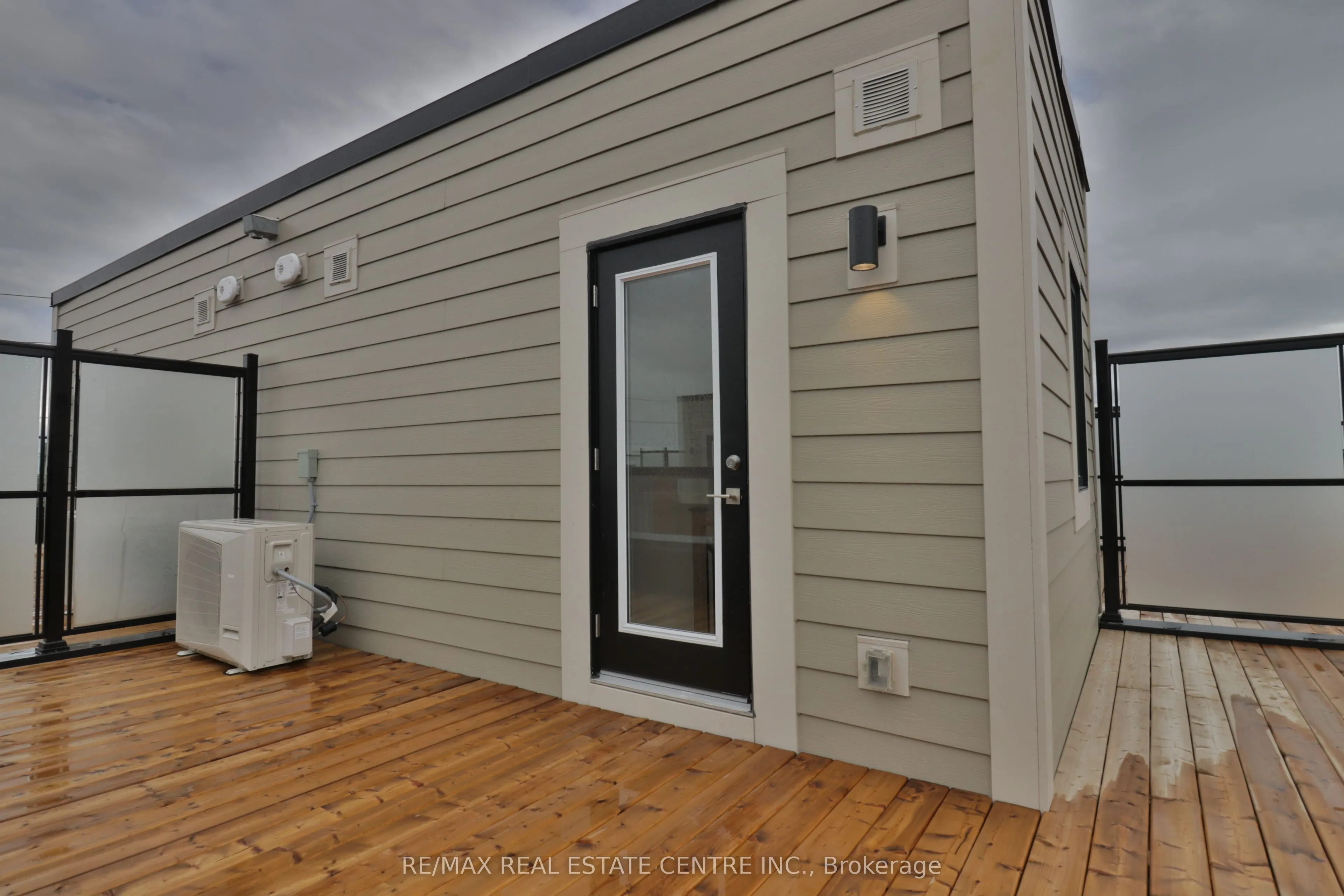 16 Lytham Green Circle, #26