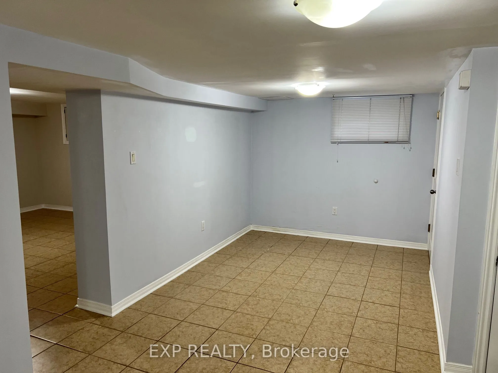 205 Simcoe Road, #Lower