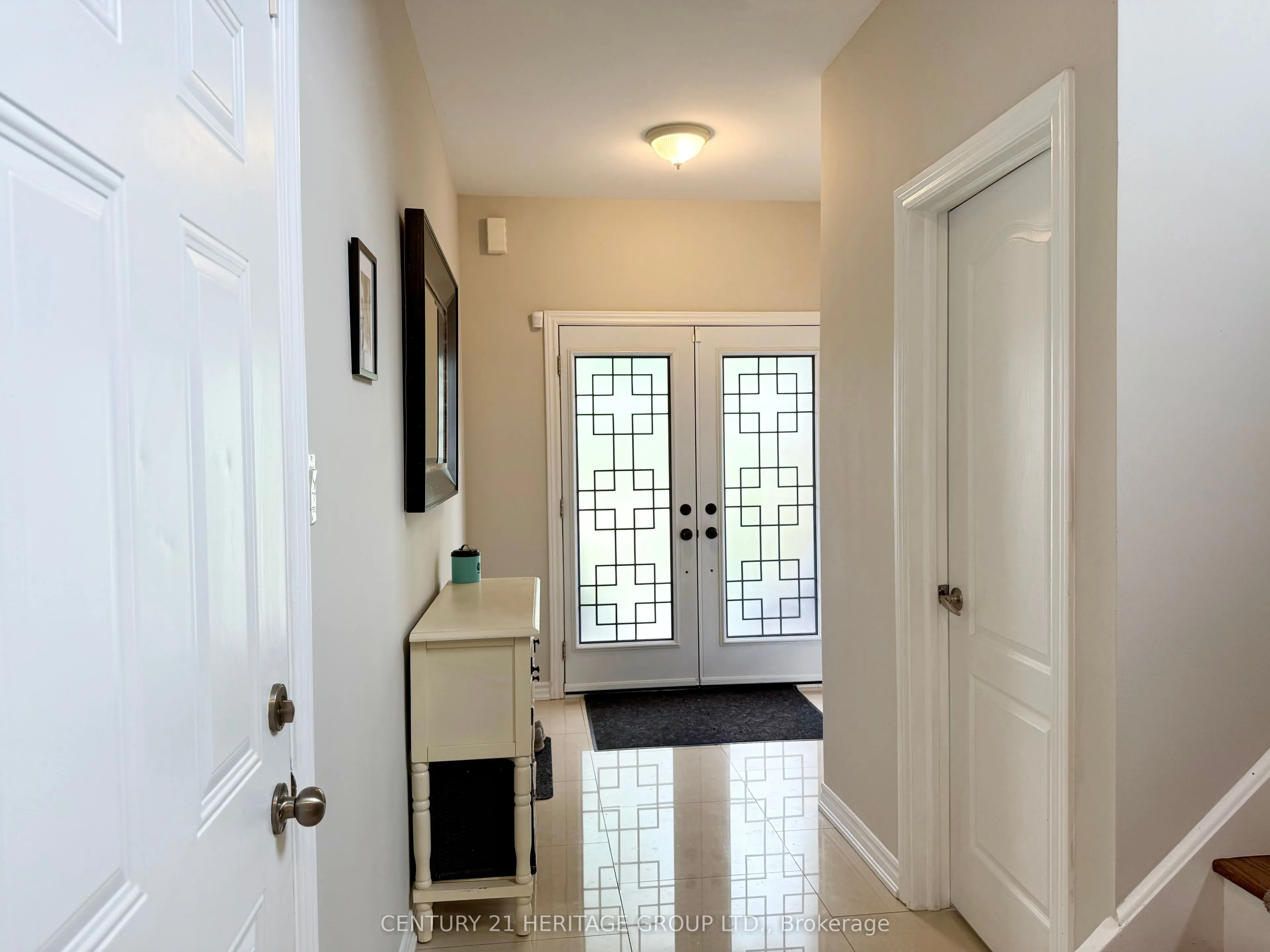 68 Faris Street, #Main