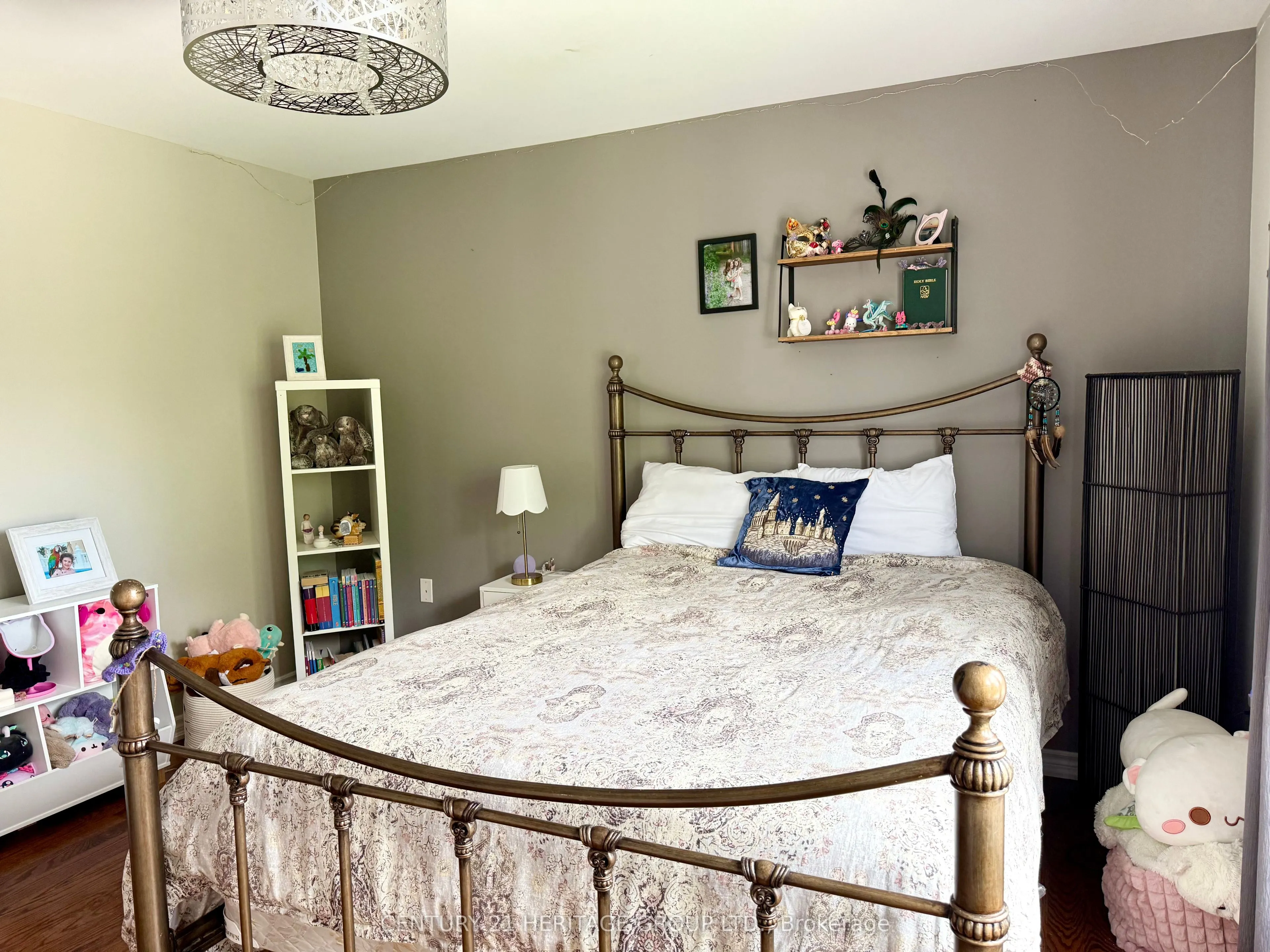 68 Faris Street, #Main