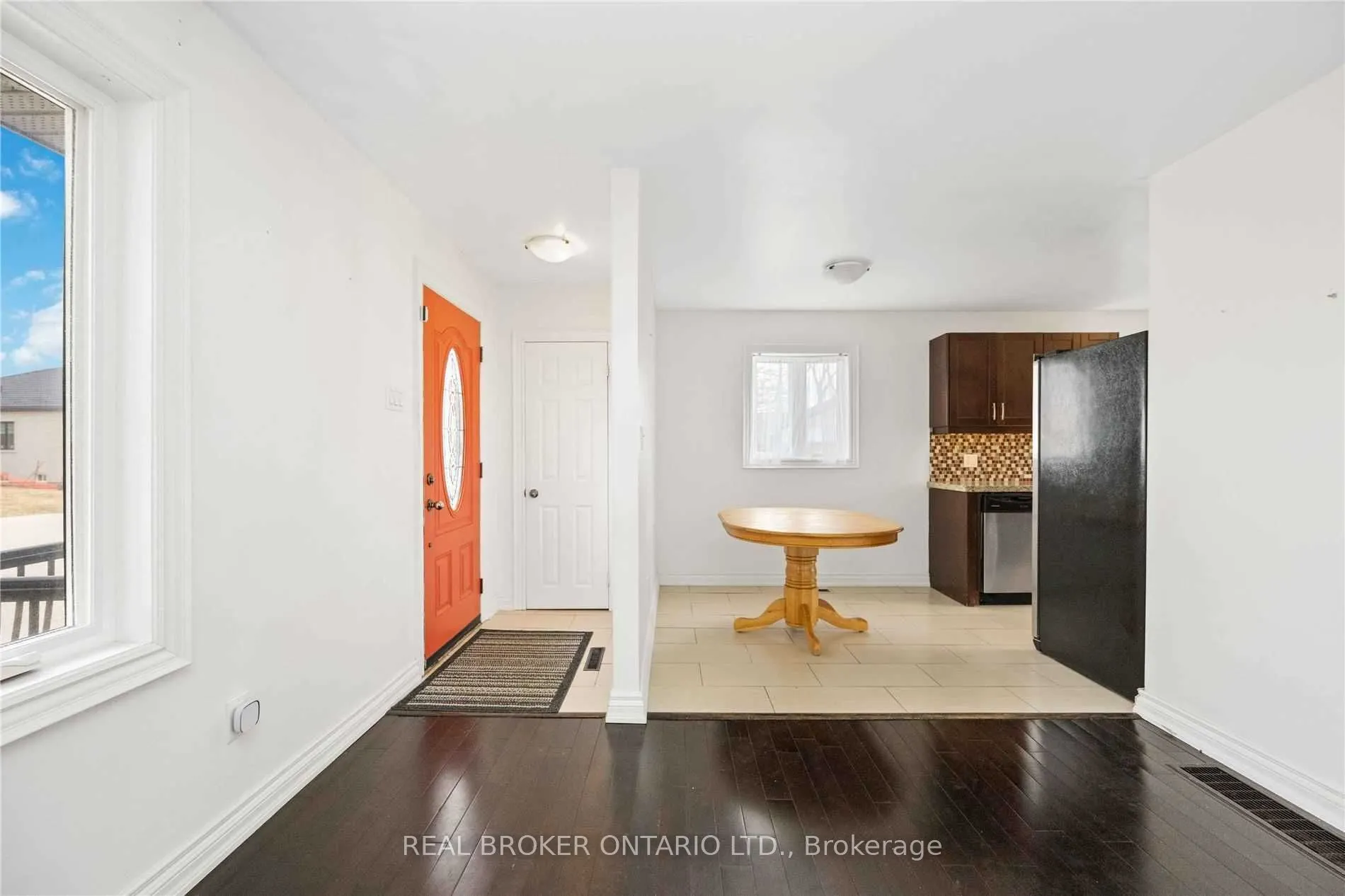 49 Hurricane Avenue, #Main