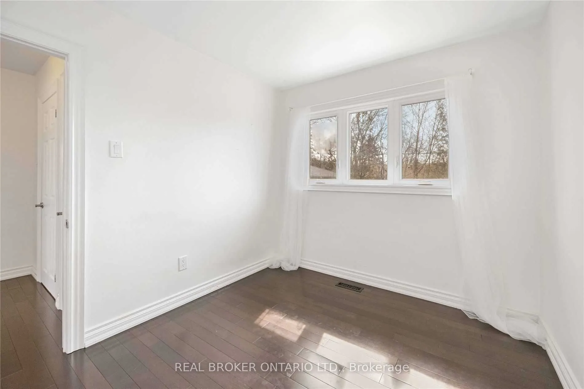 49 Hurricane Avenue, #Main