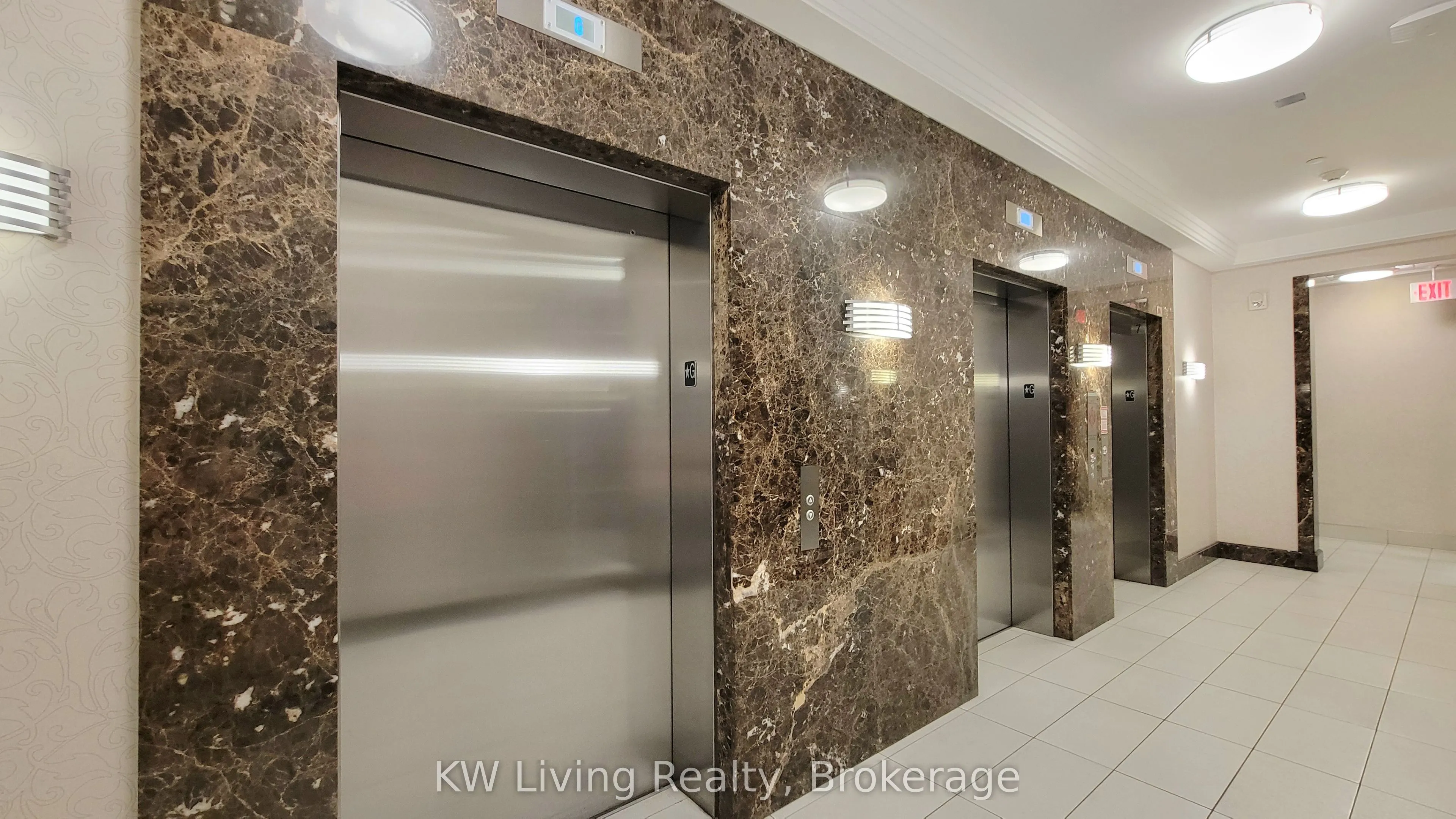 370 Hwy 7 E, #802