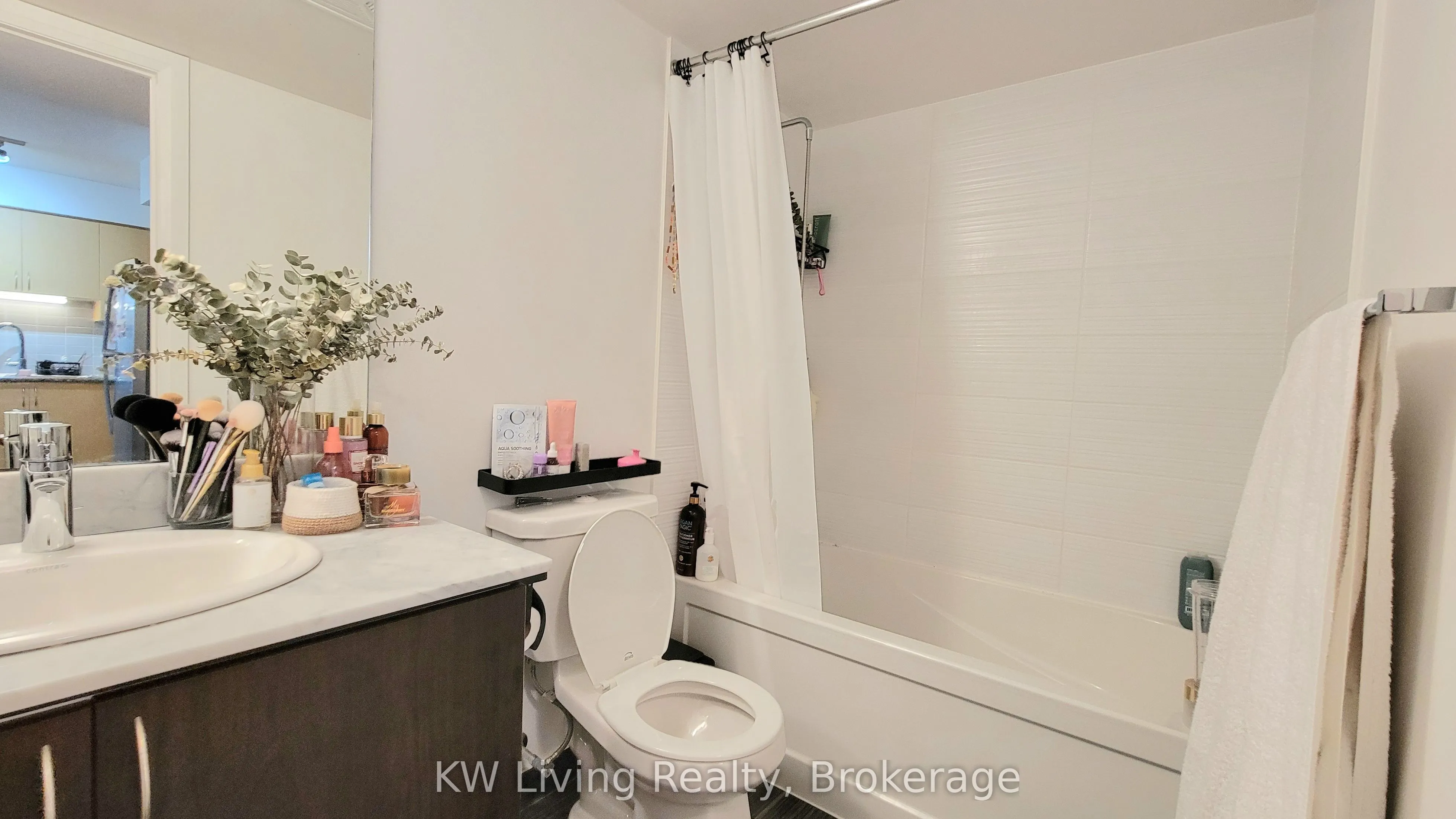 370 Hwy 7 E, #802