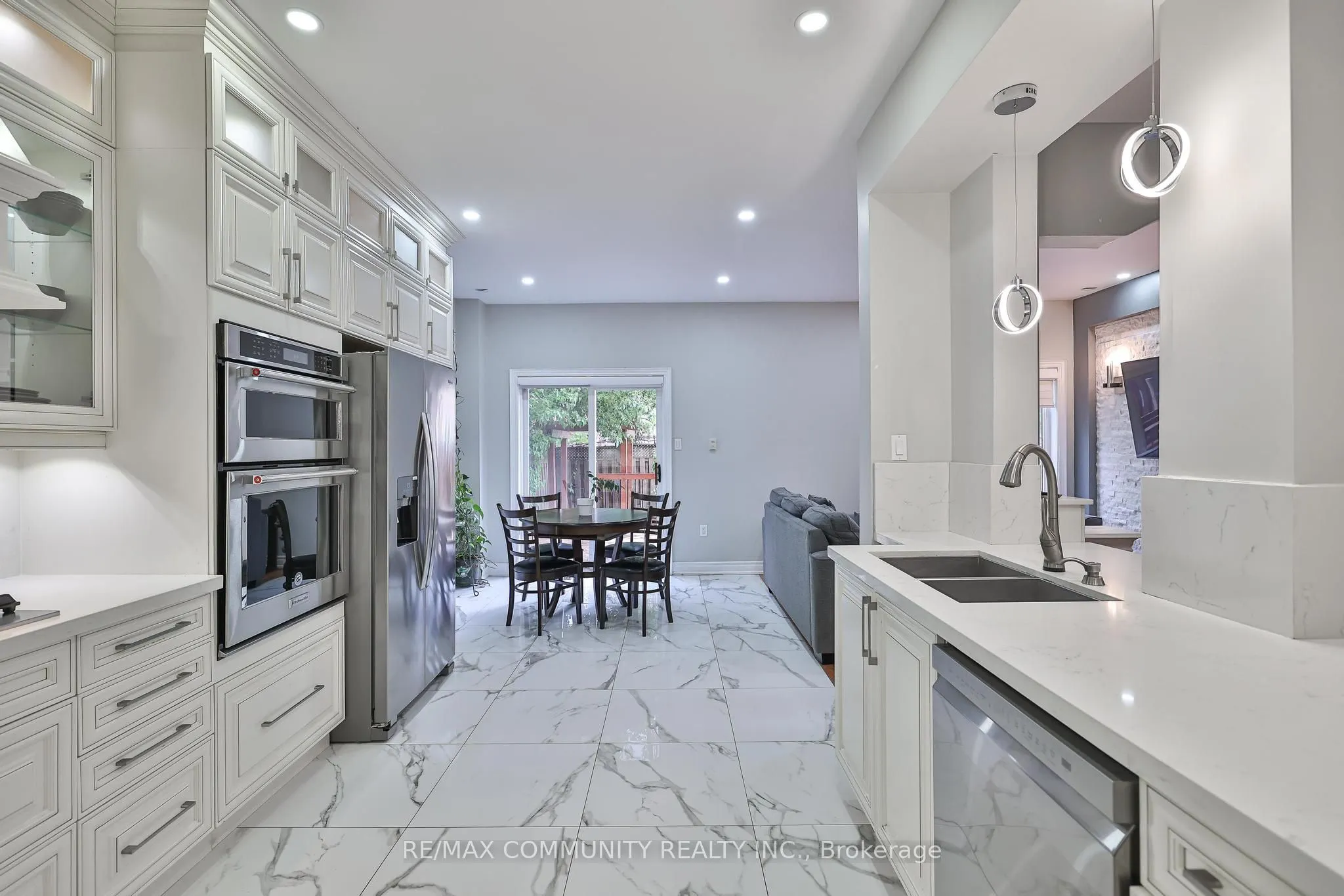 43 Futura Avenue
