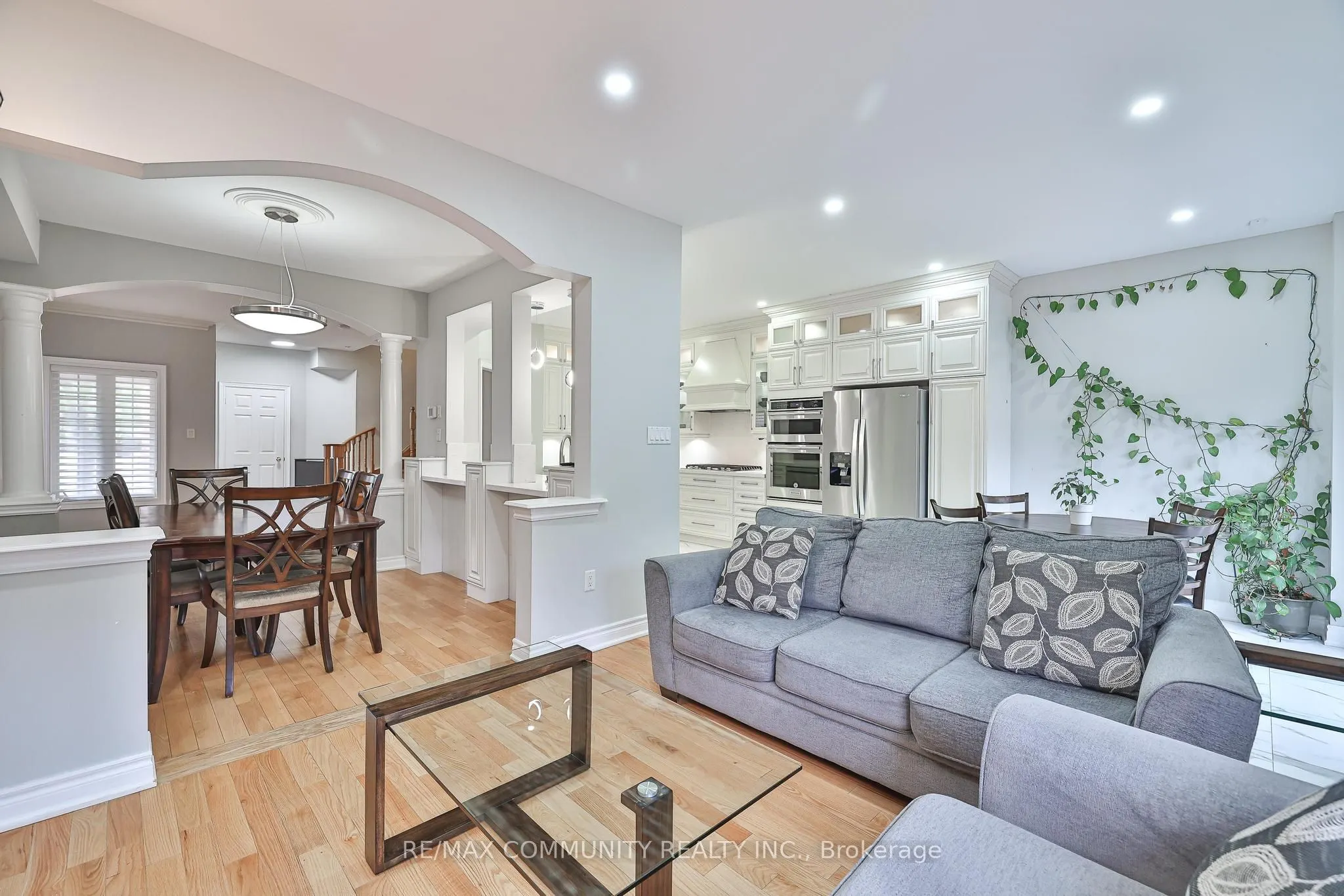 43 Futura Avenue