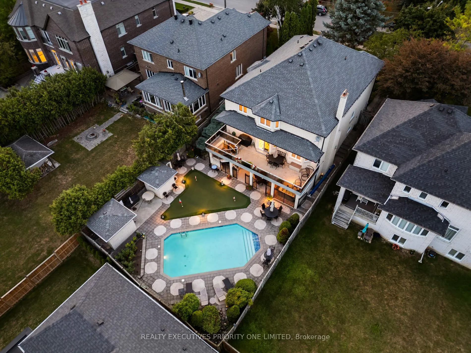 67 Stockdale Crescent