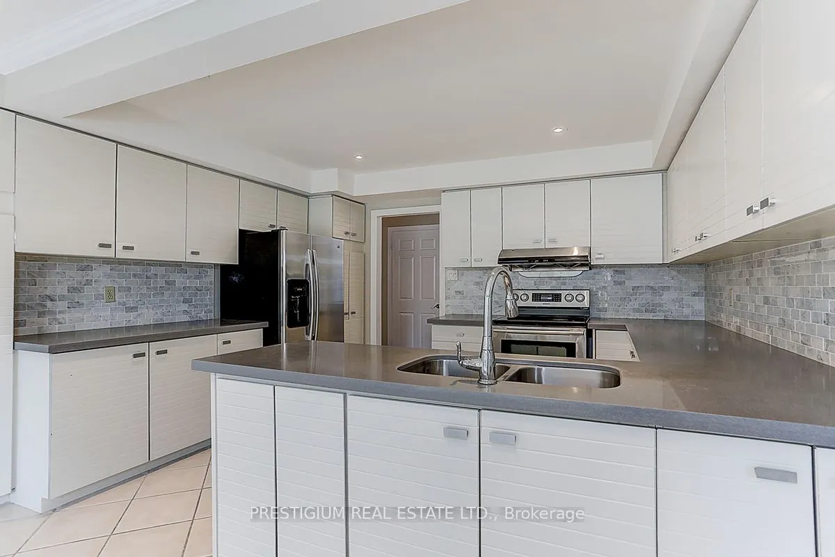 61 Addington Square