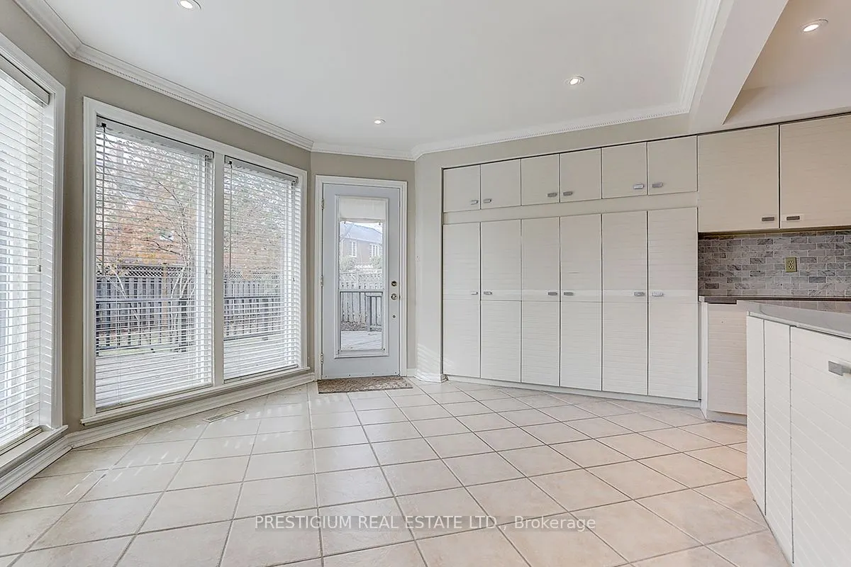 61 Addington Square