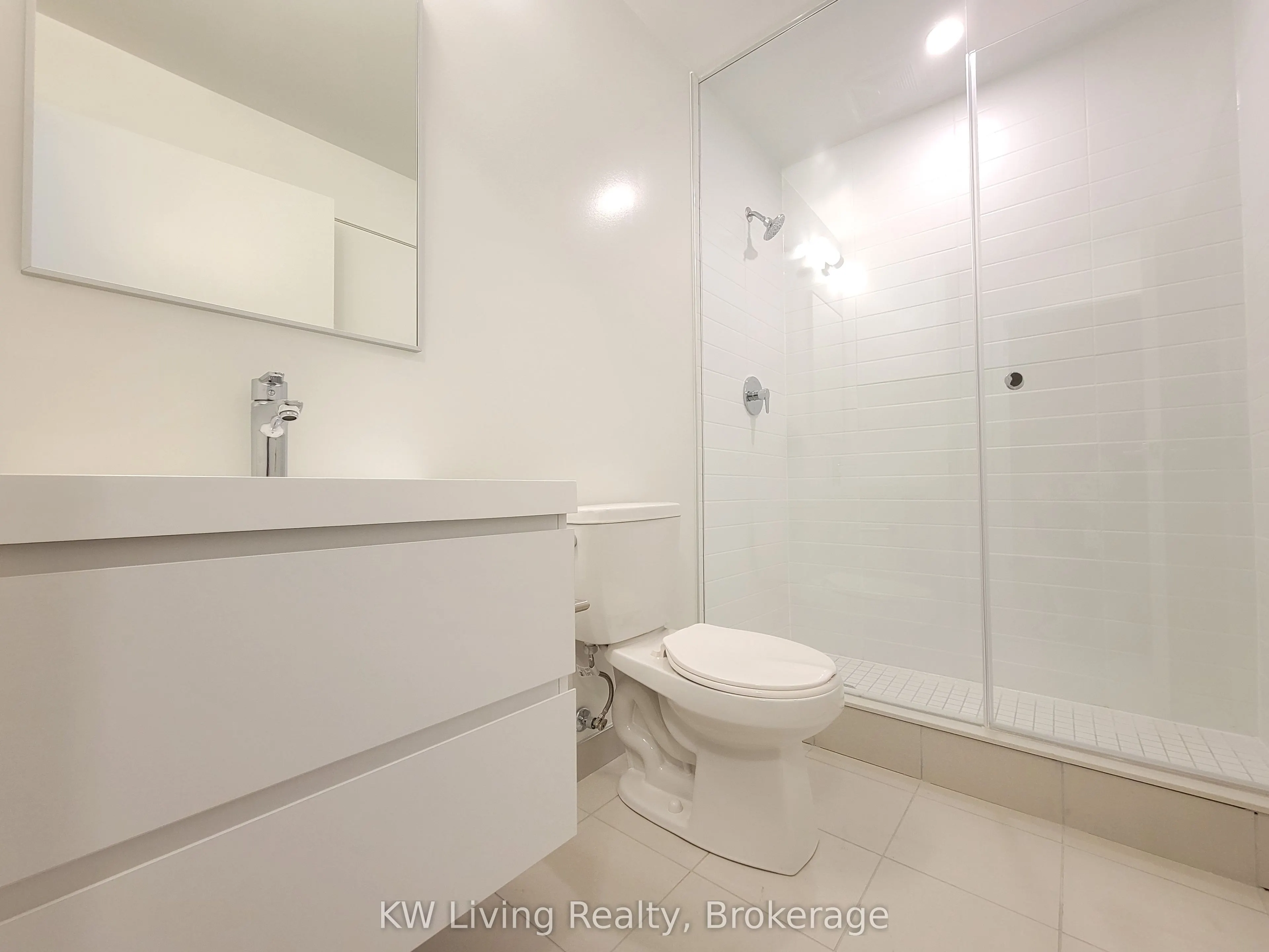 8119 Birchmount Road, #913