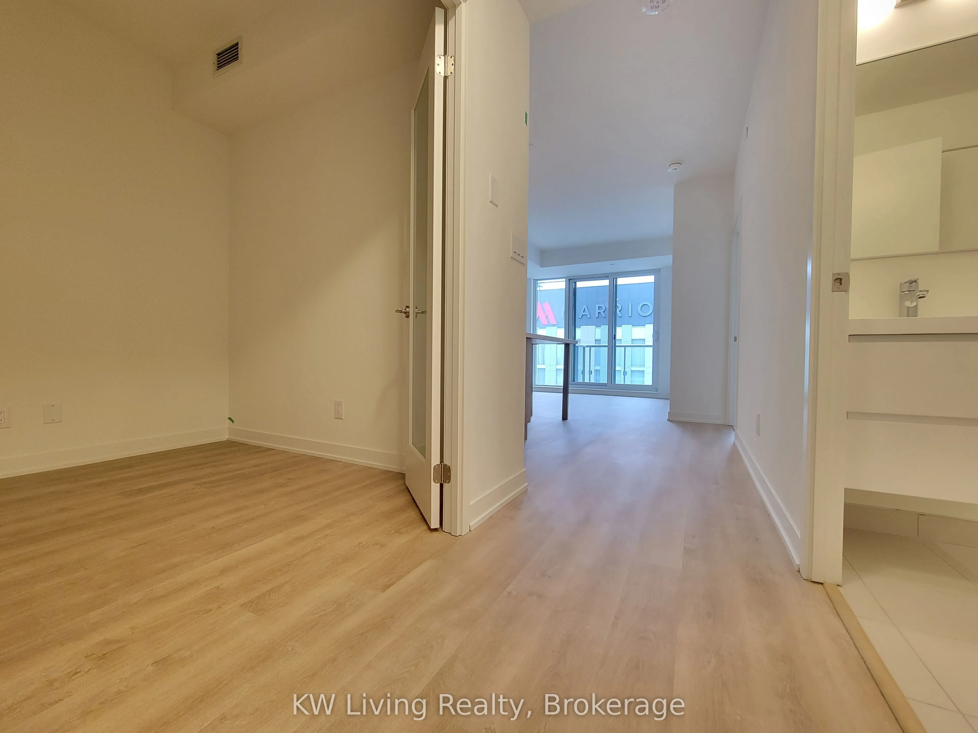 8119 Birchmount Road, #913