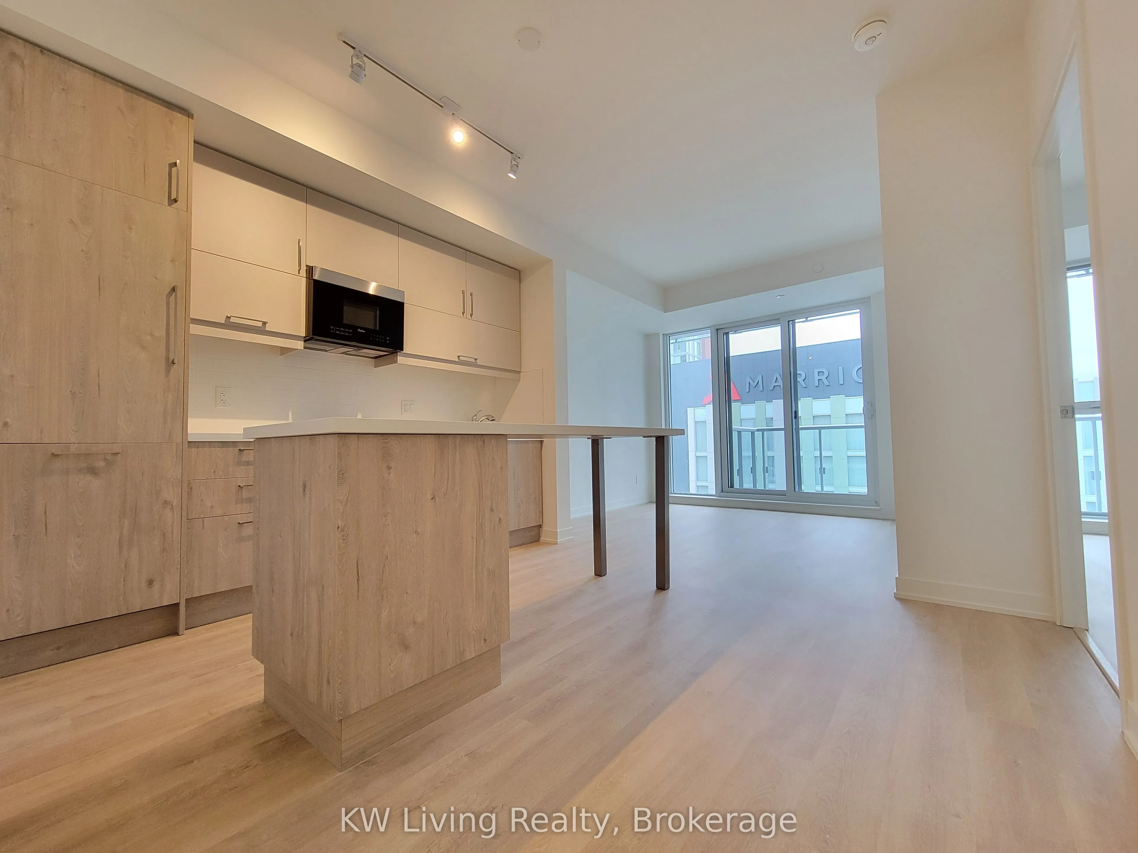 8119 Birchmount Road, #913
