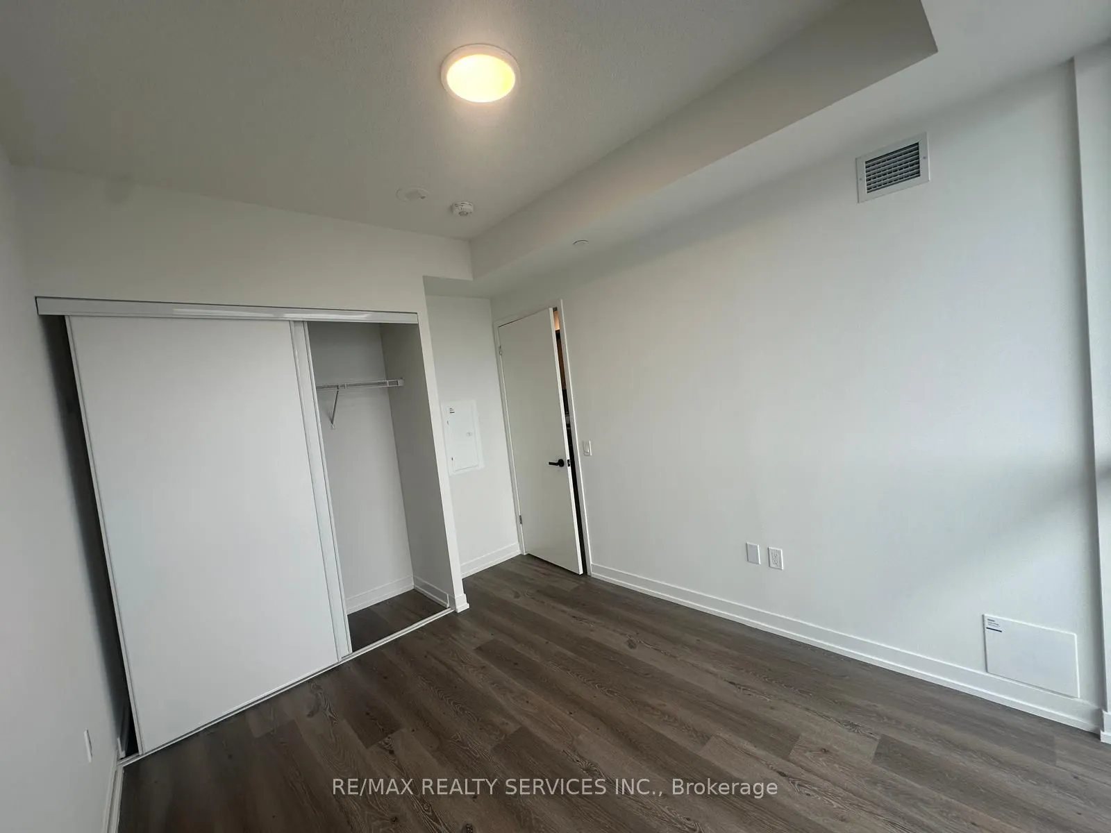 225 Commerce Street, #4911