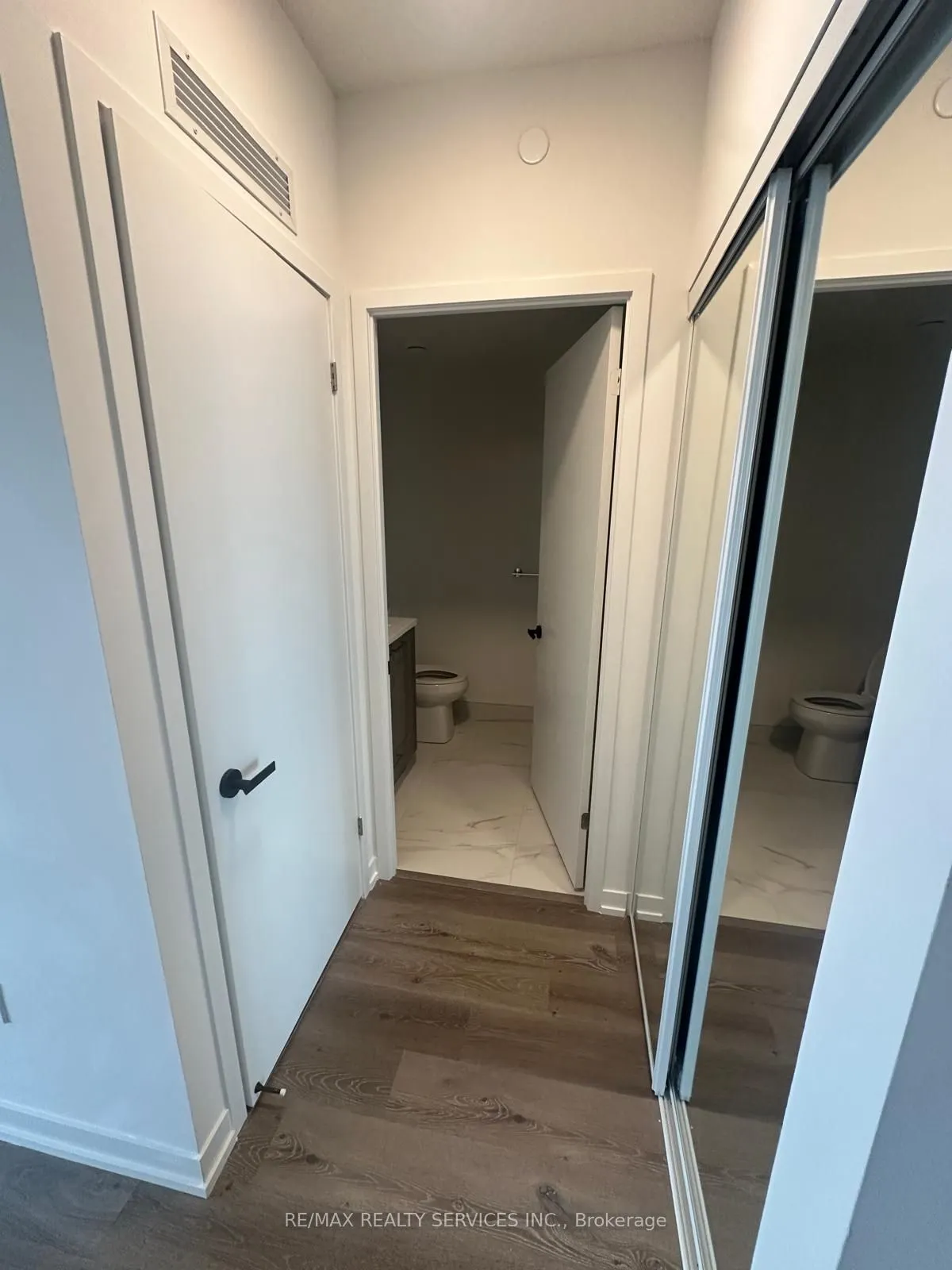225 Commerce Street, #4911