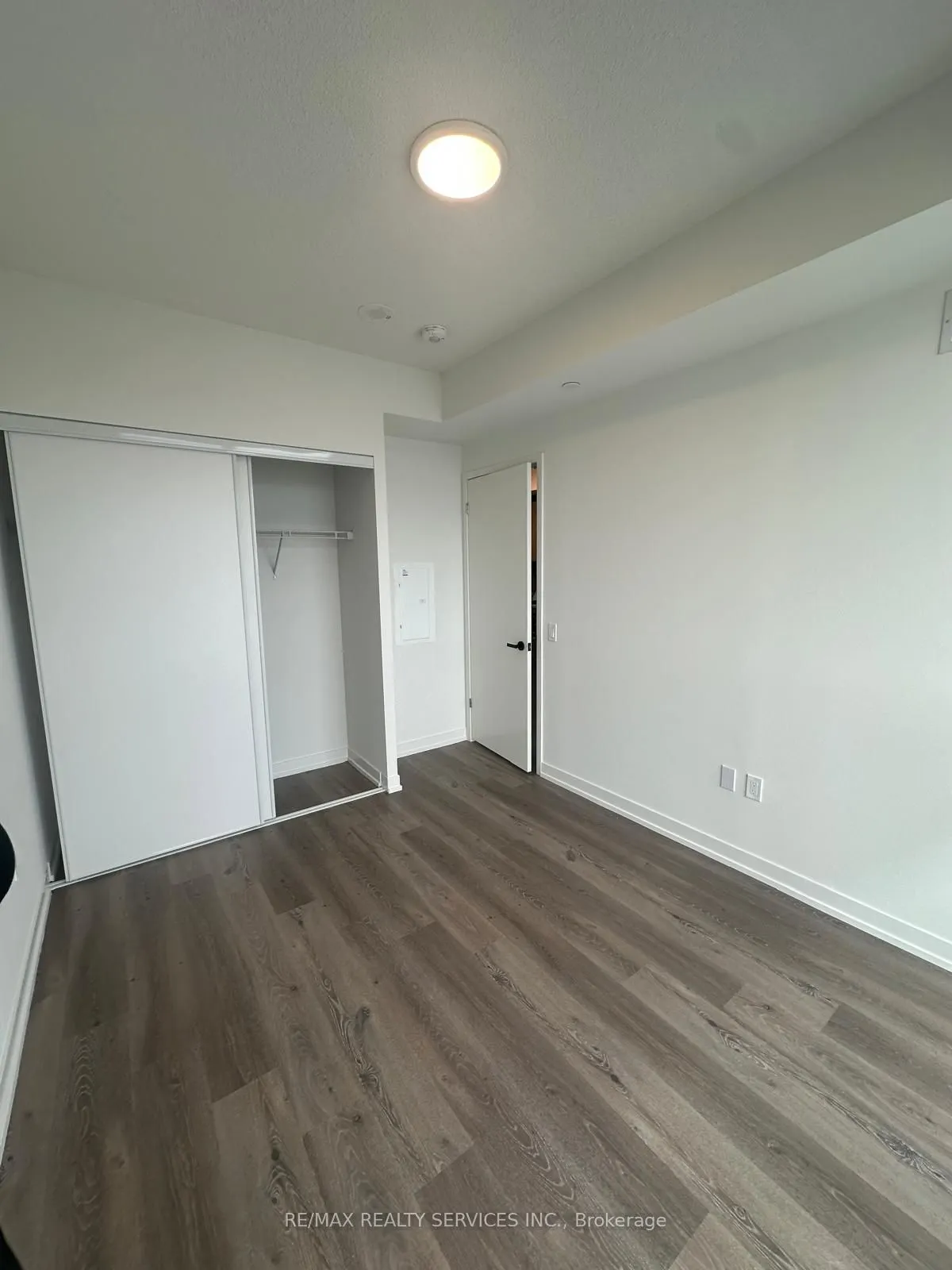 225 Commerce Street, #4911