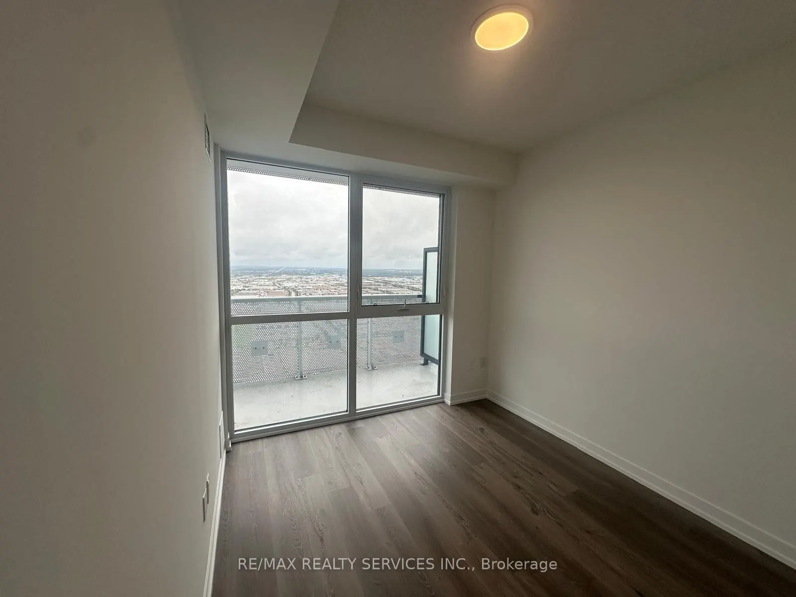 225 Commerce Street, #4911