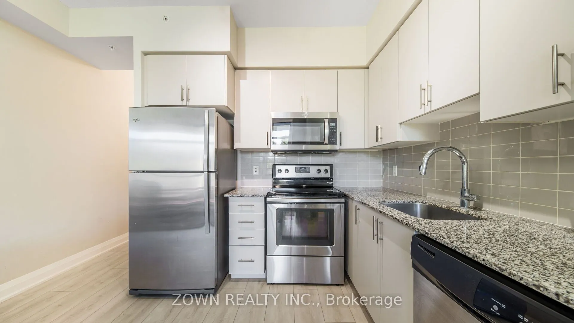 85 NORTH PARK Road, #201