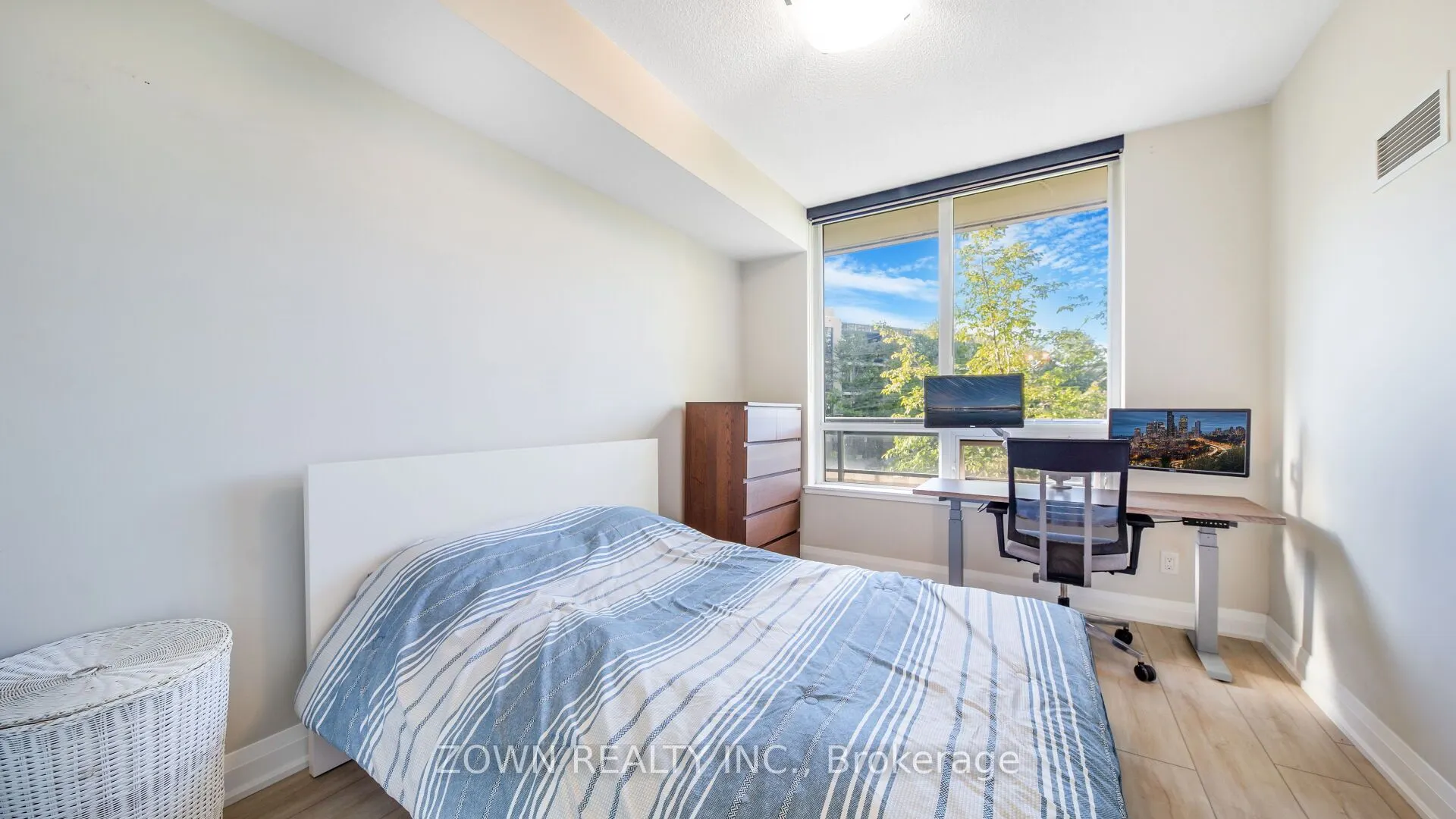 85 NORTH PARK Road, #201