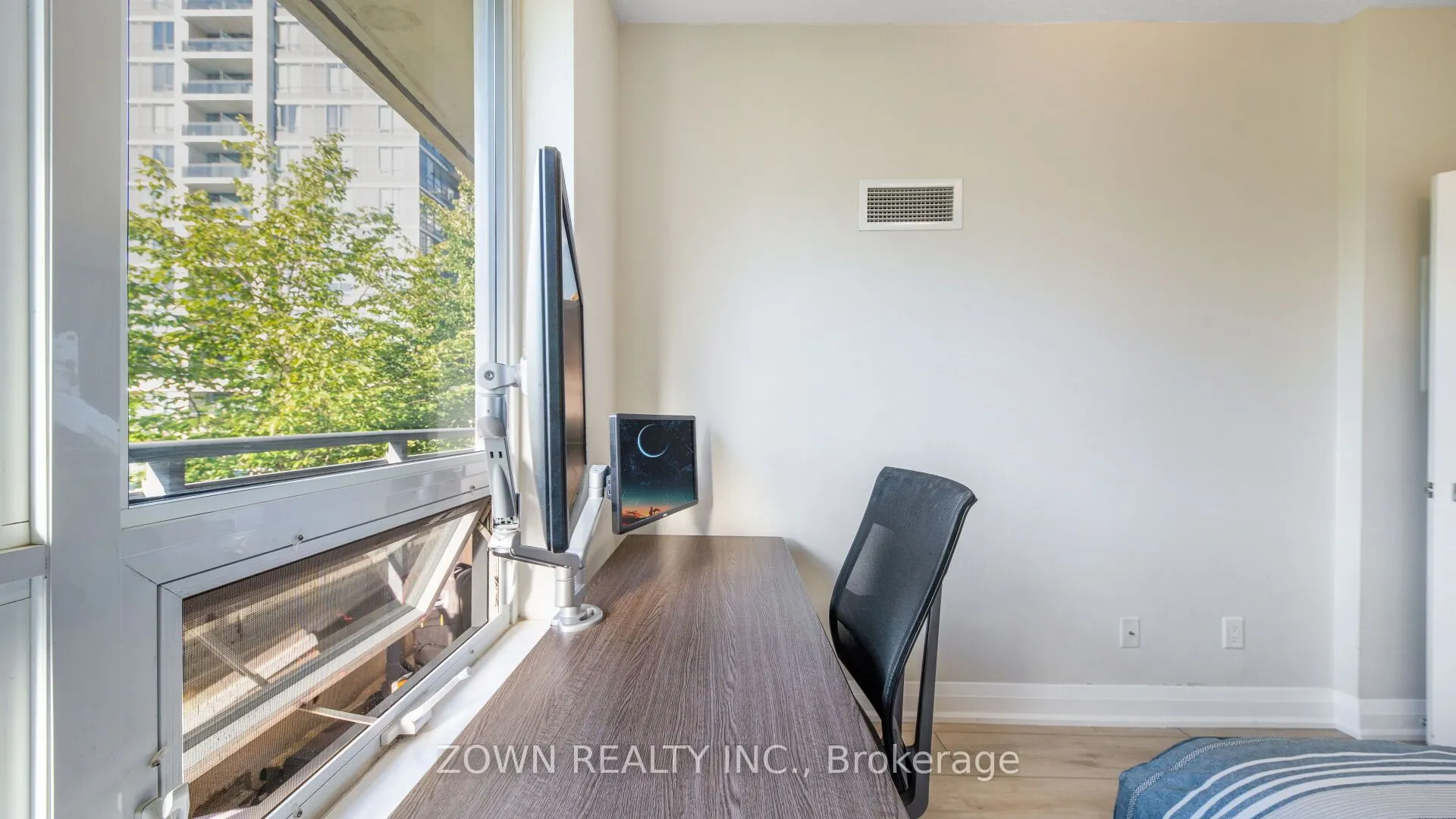 85 NORTH PARK Road, #201
