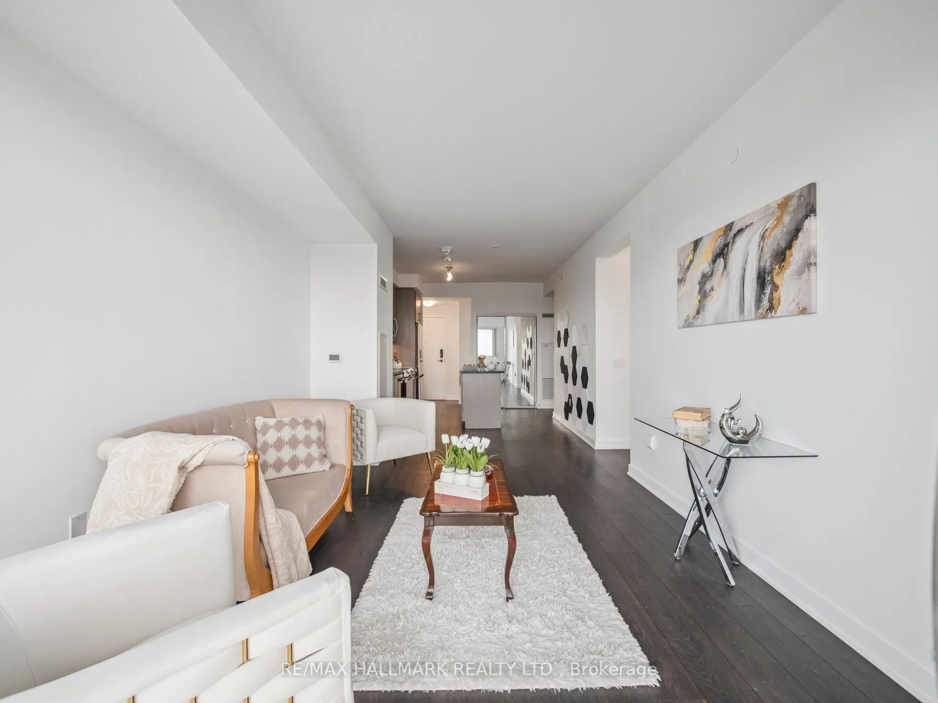 105 Oneida Crescent, #2708