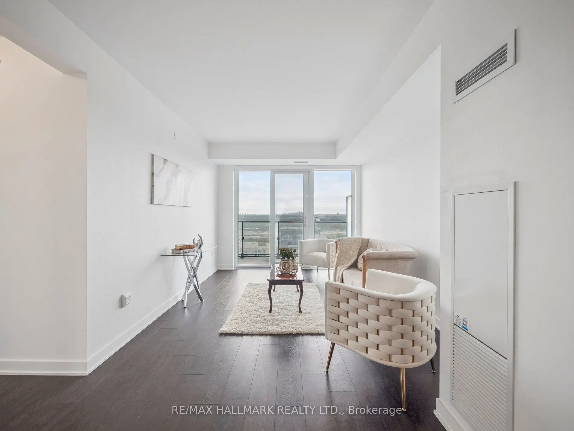 105 Oneida Crescent, #2708