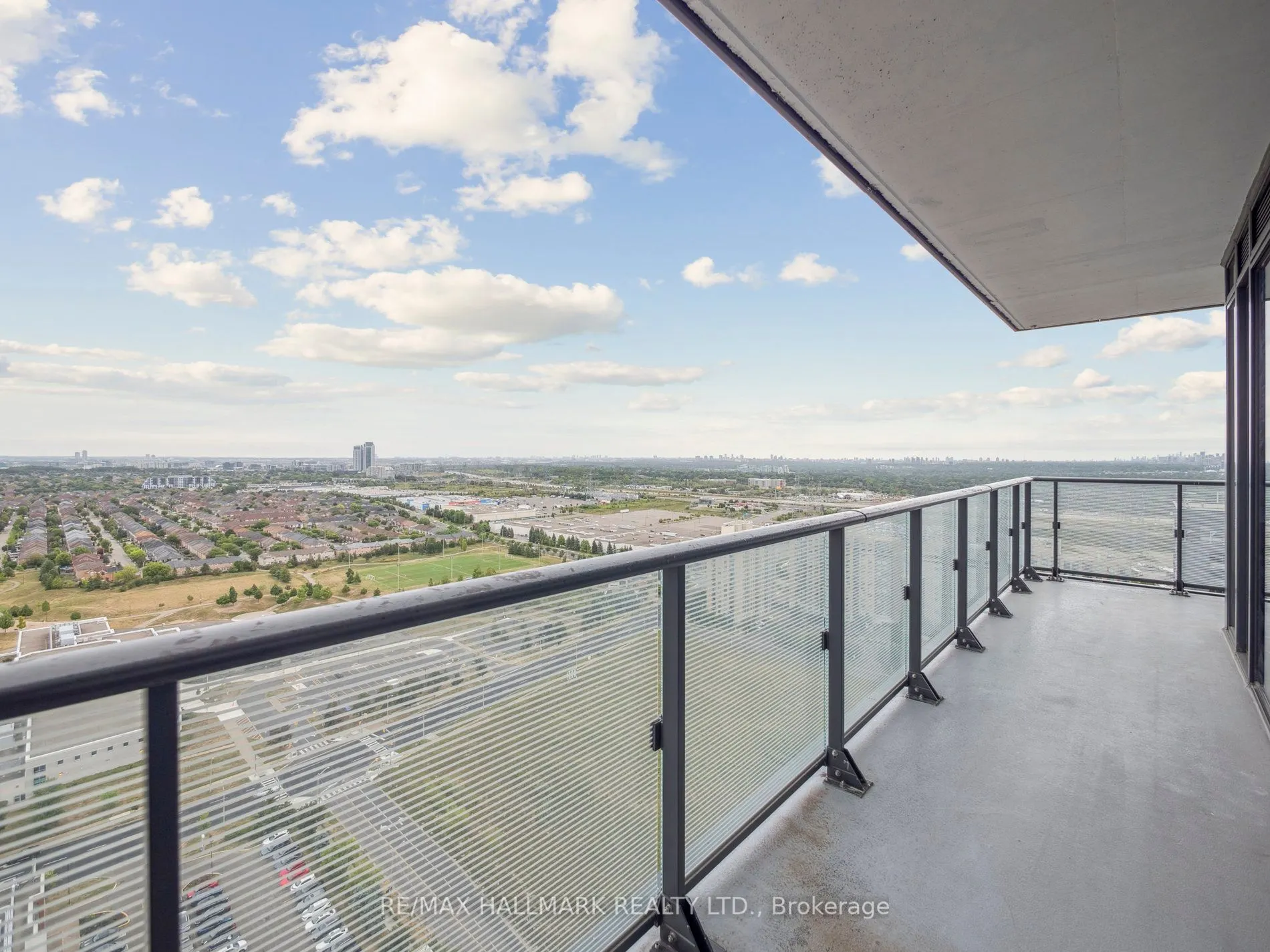 105 Oneida Crescent, #2708