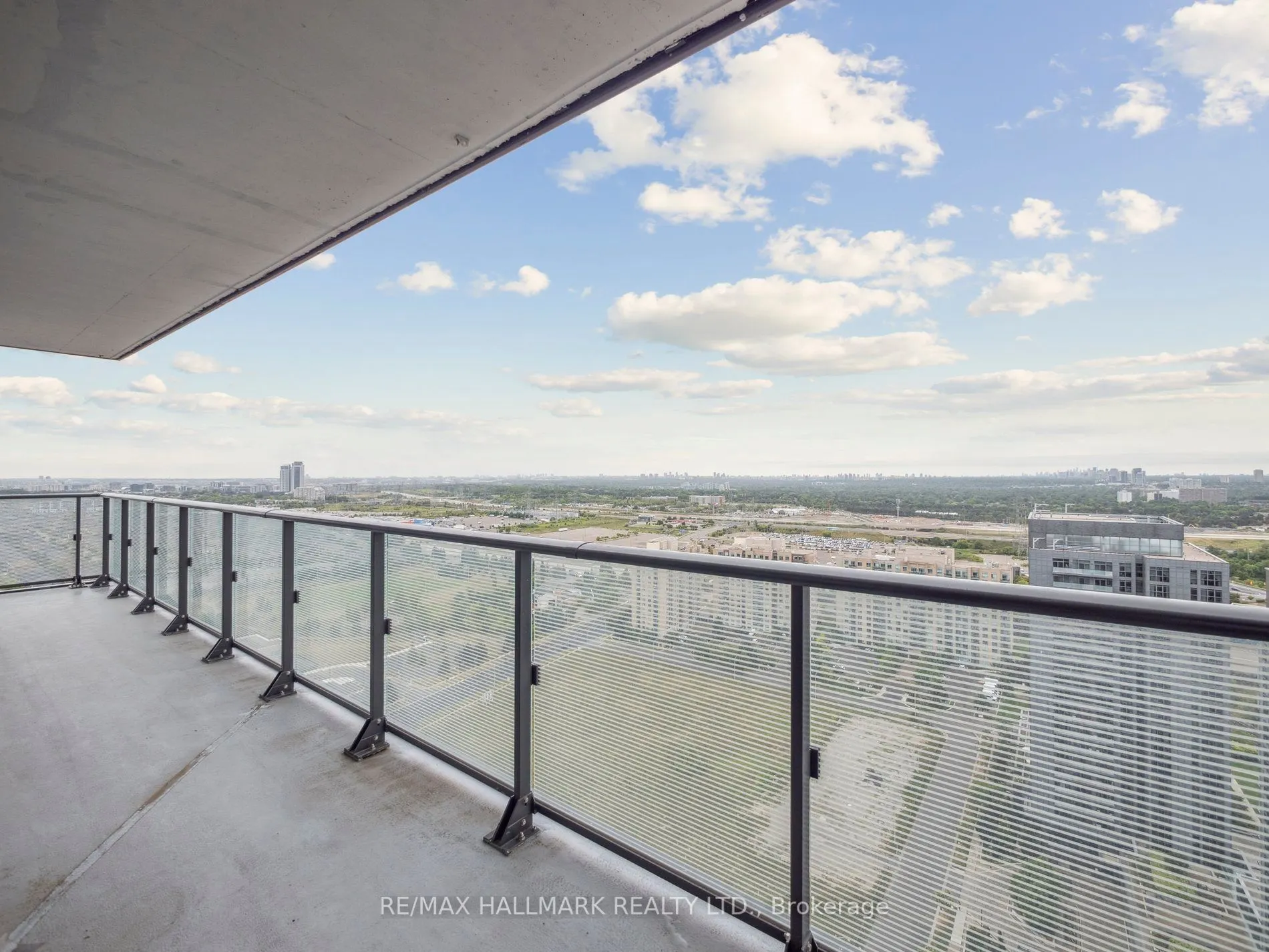 105 Oneida Crescent, #2708