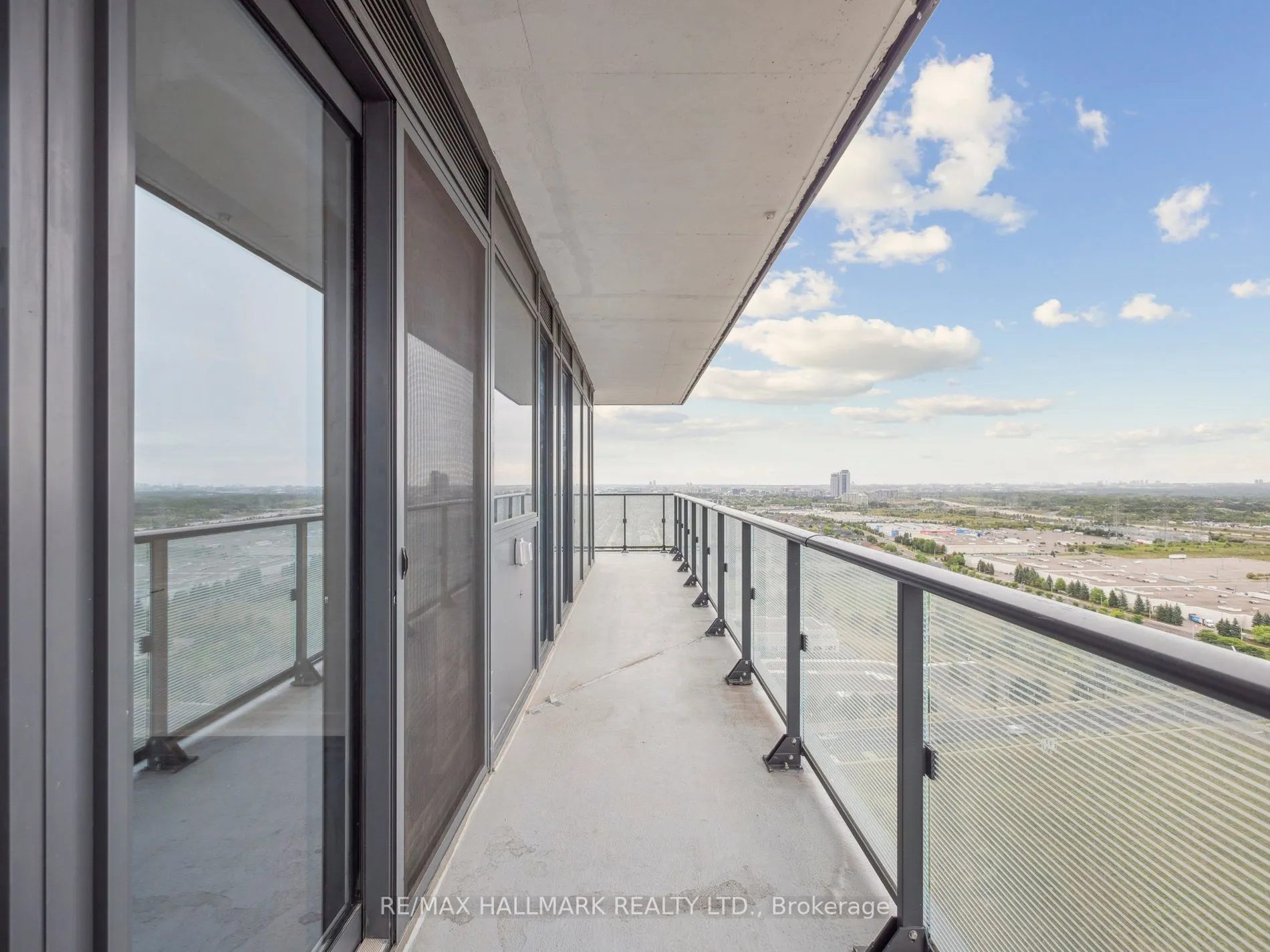 105 Oneida Crescent, #2708