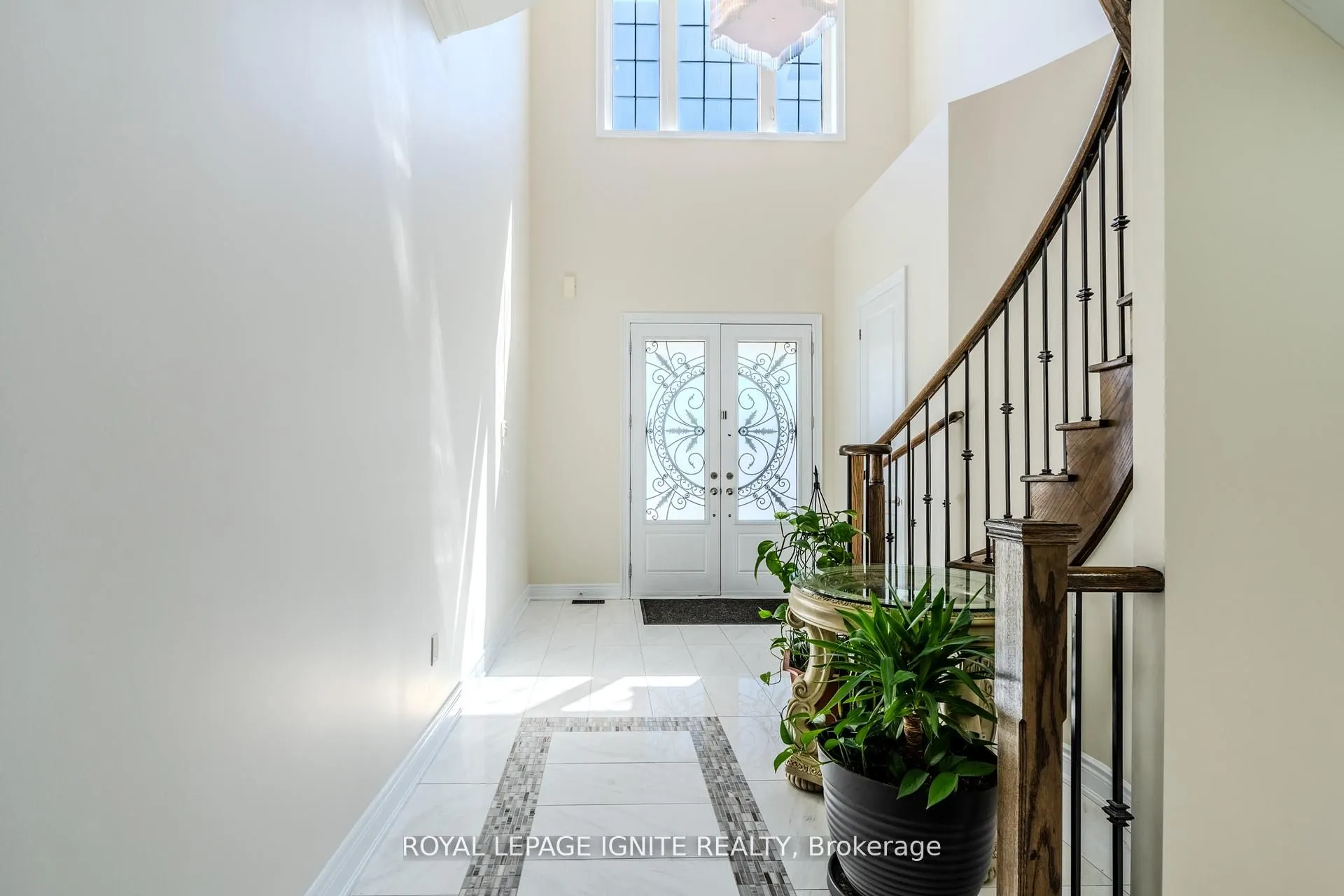 73 Kentwood Crescent