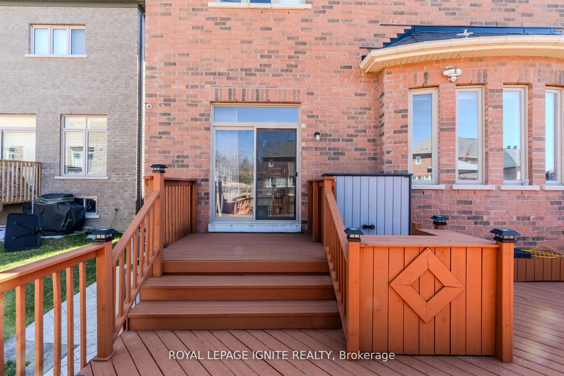 73 Kentwood Crescent