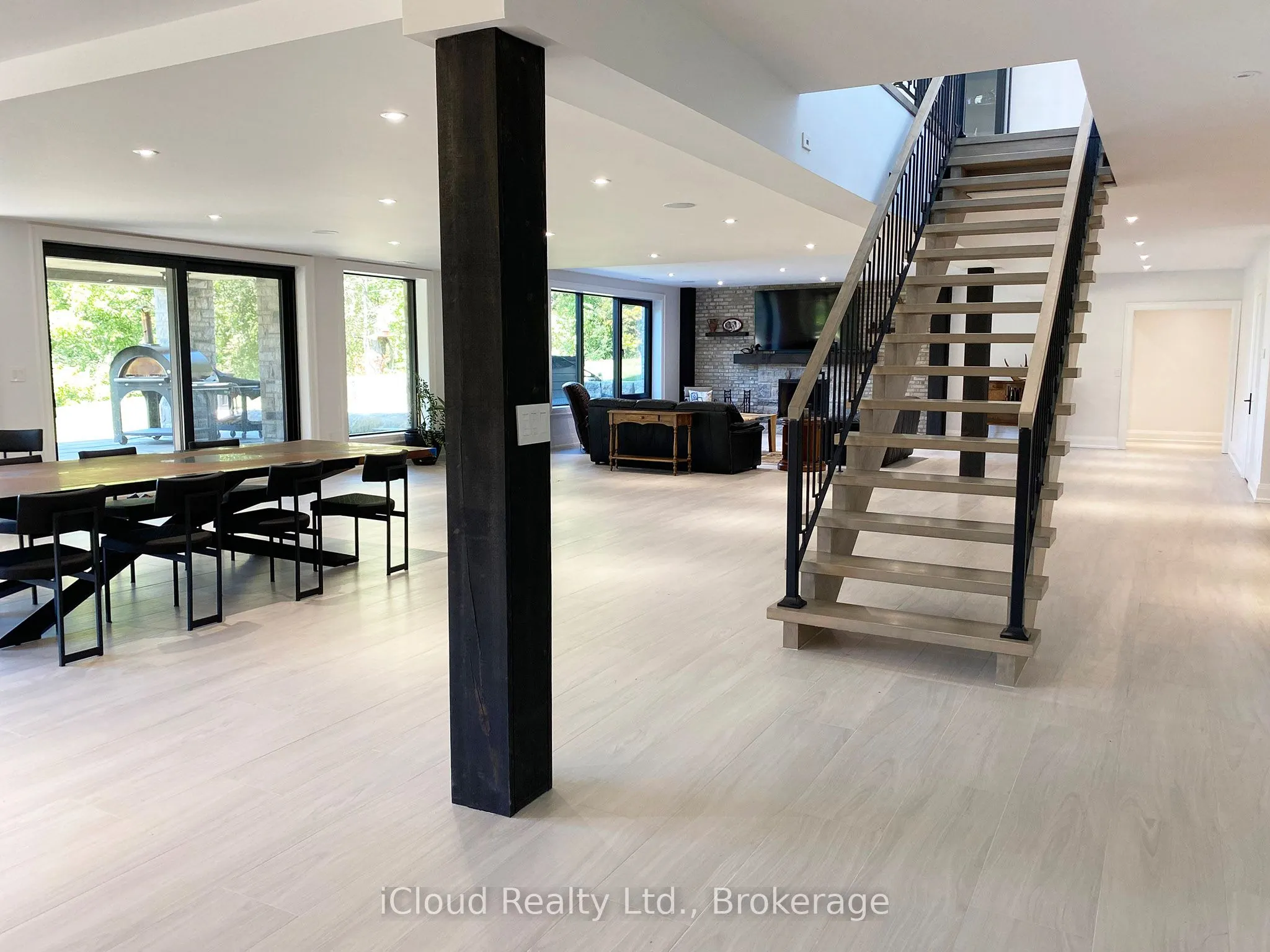 15670 10th Concession Road