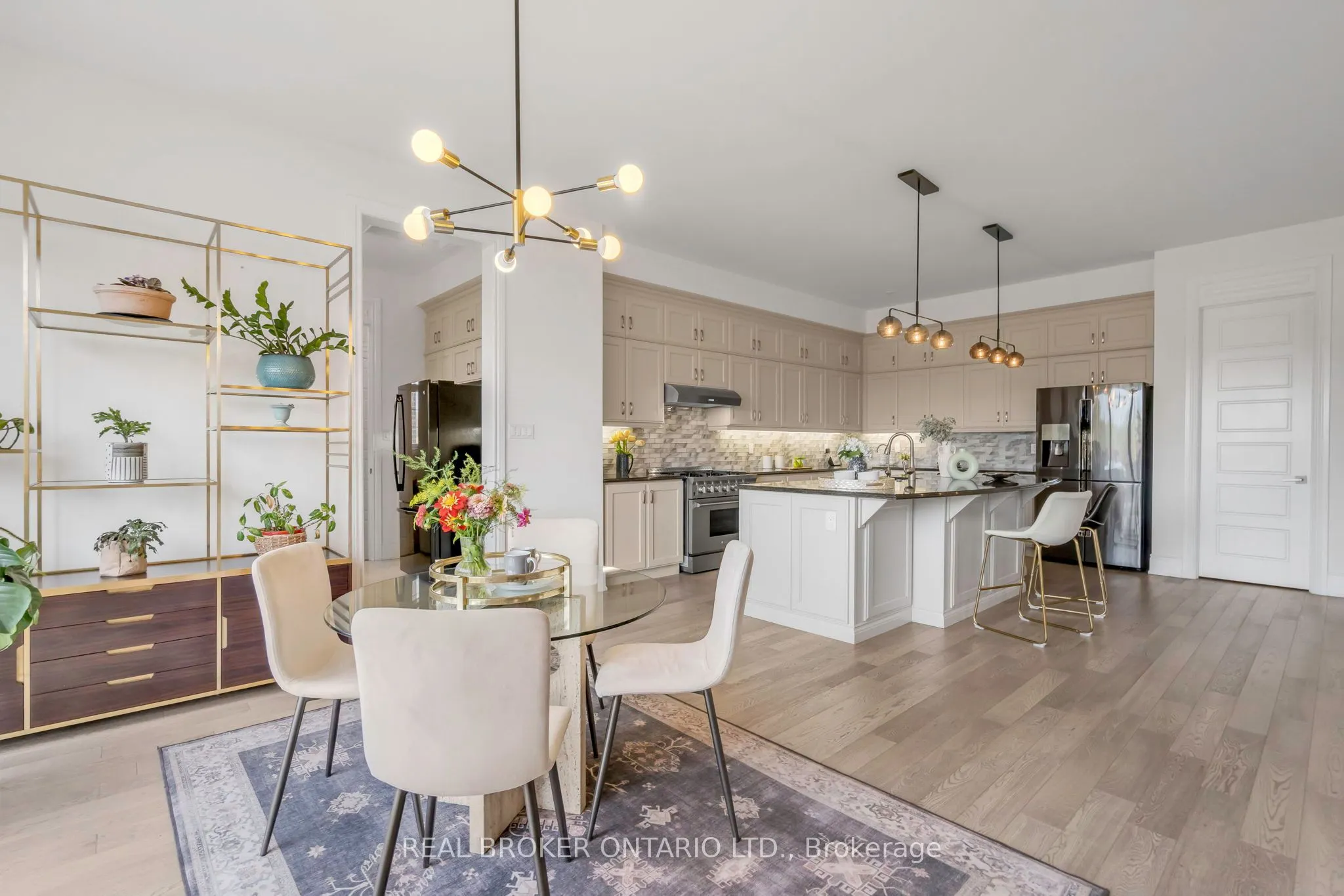 18 Ridgepoint Road