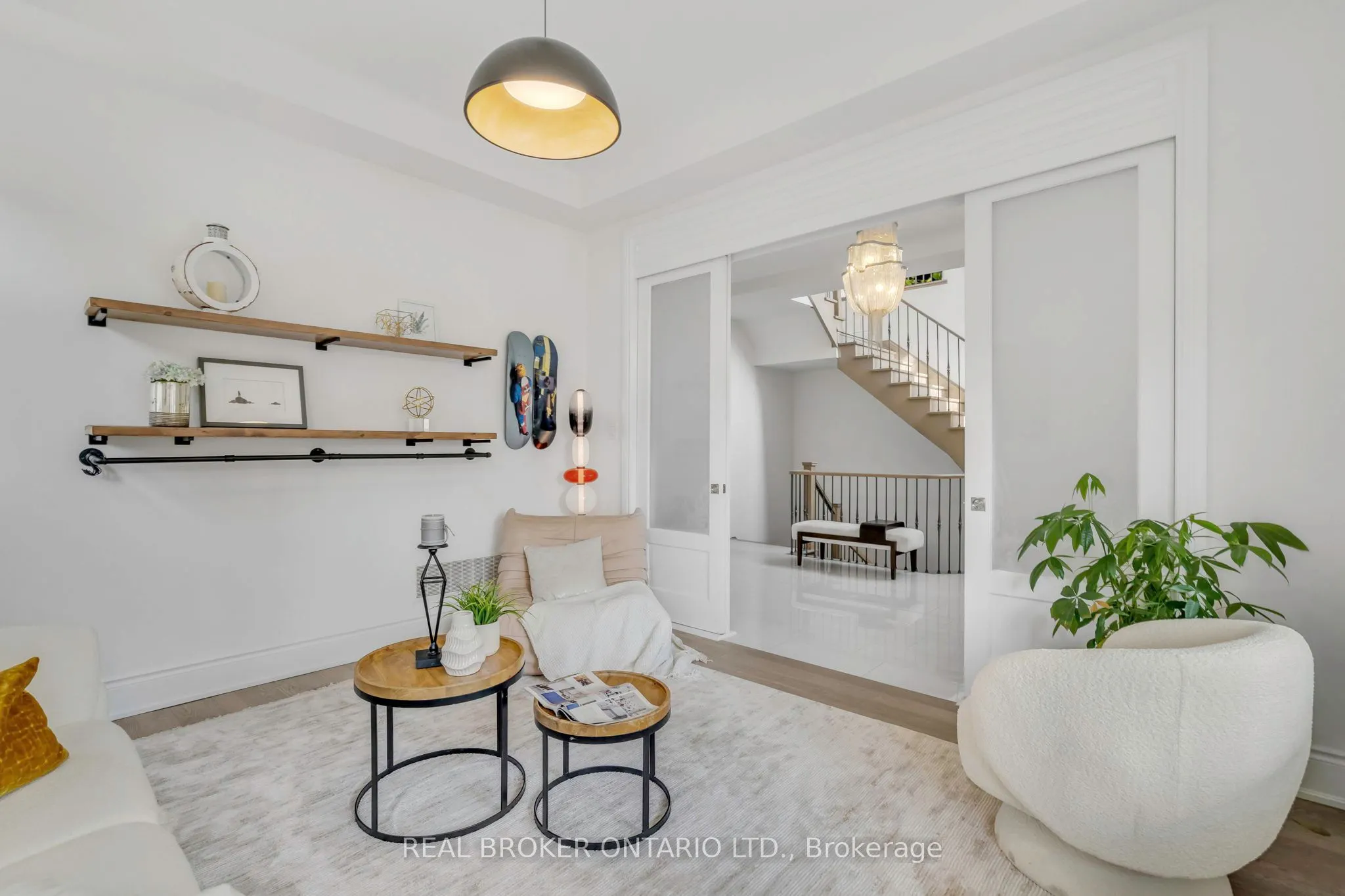 18 Ridgepoint Road