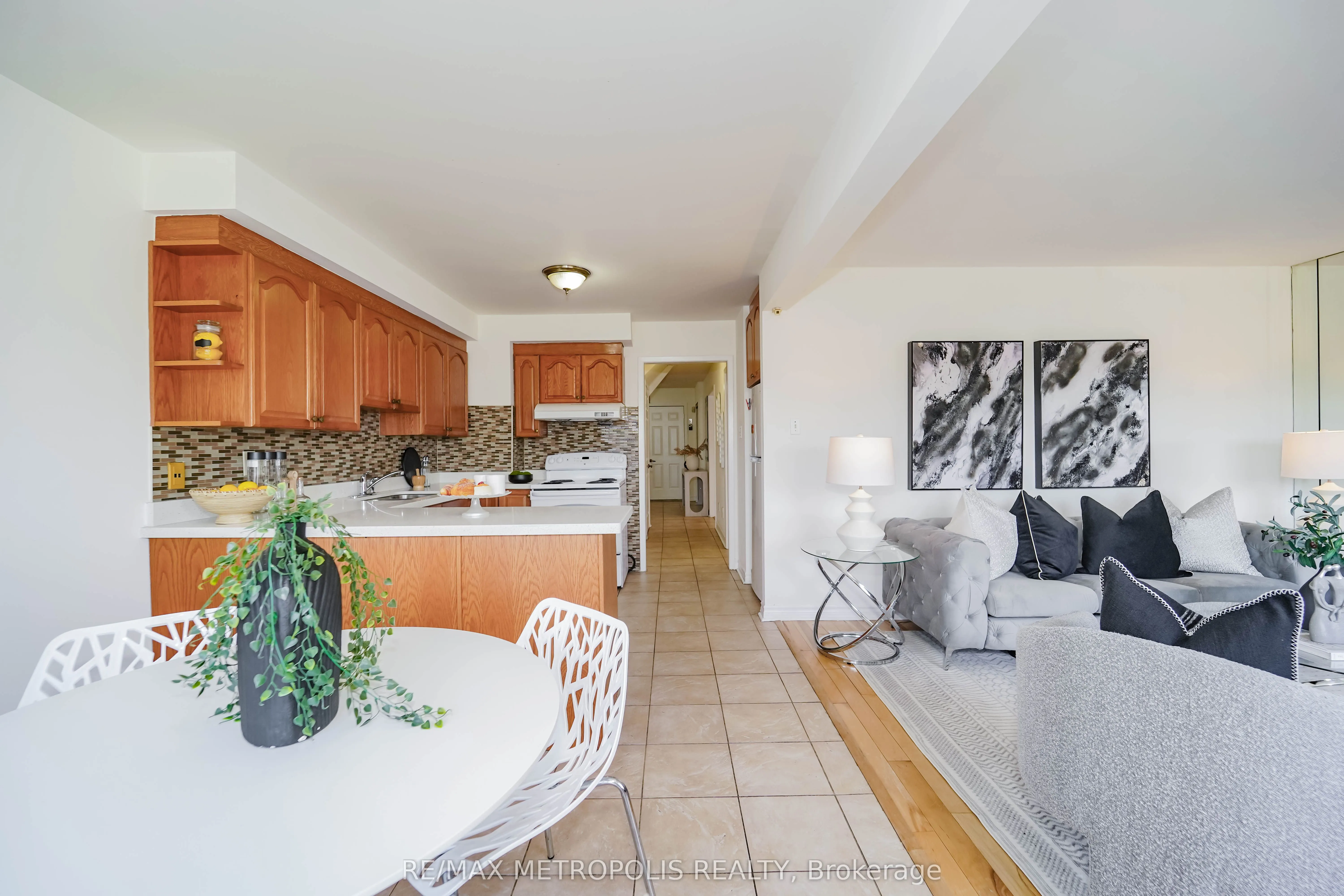 40 Lavron Court