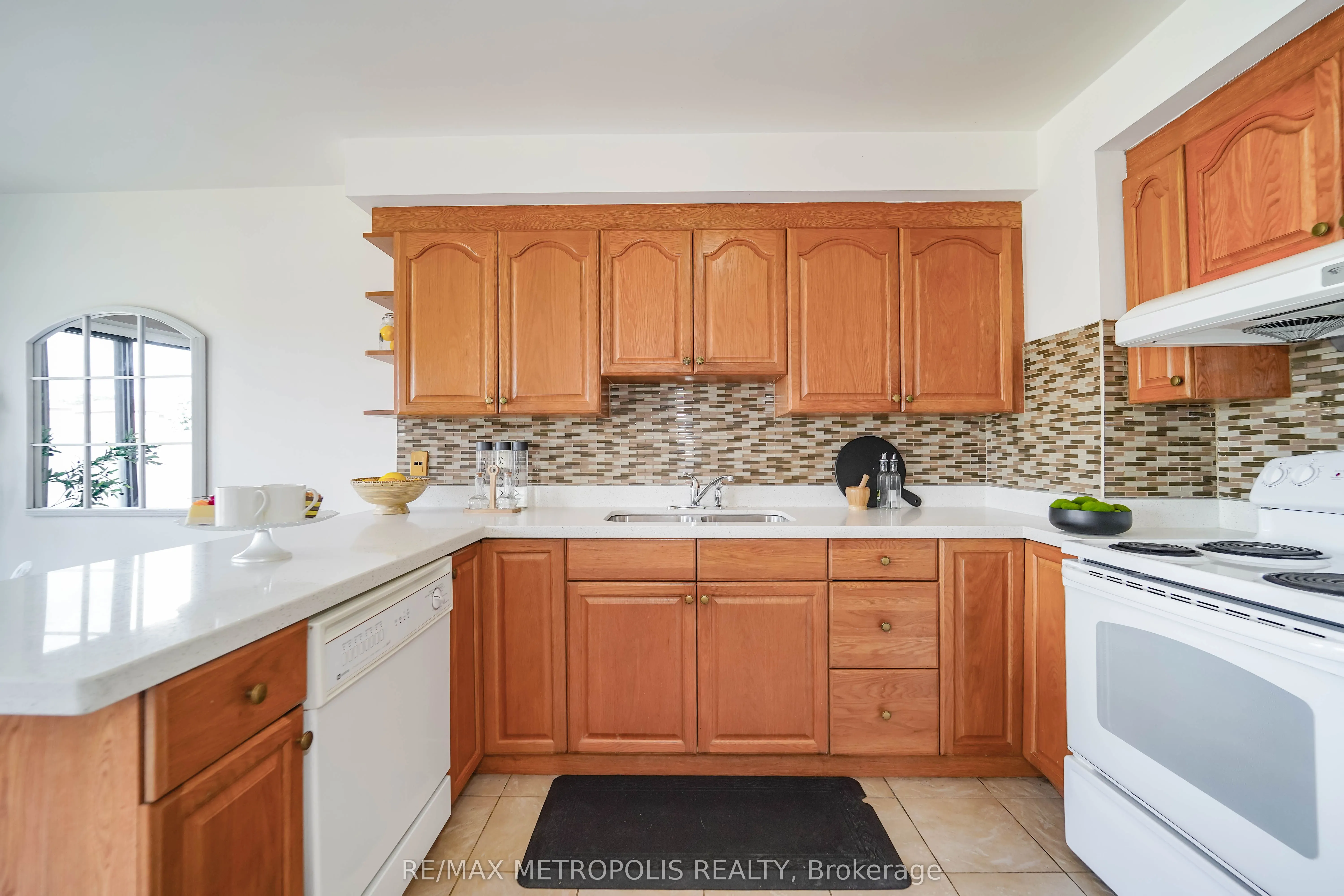 40 Lavron Court
