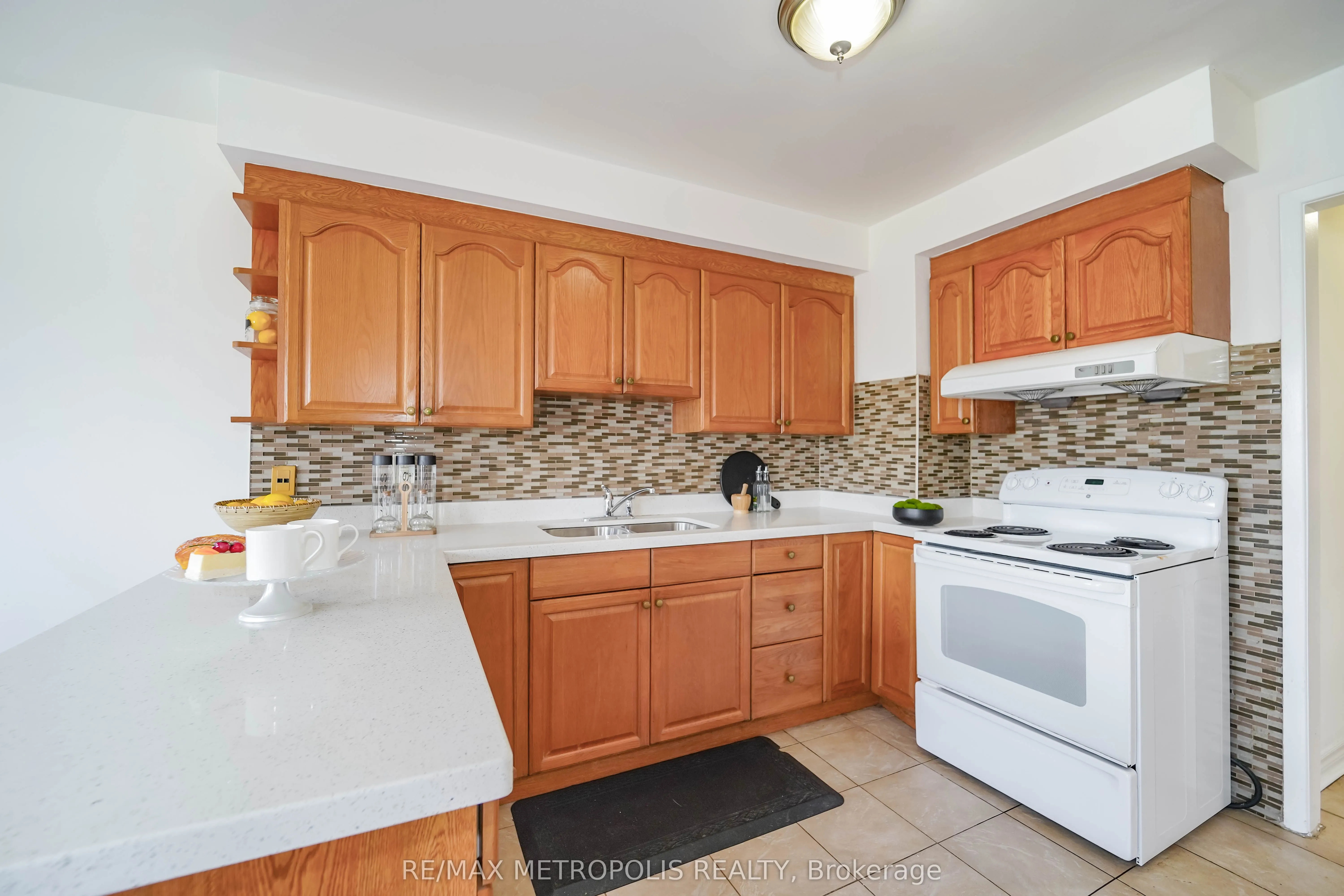 40 Lavron Court
