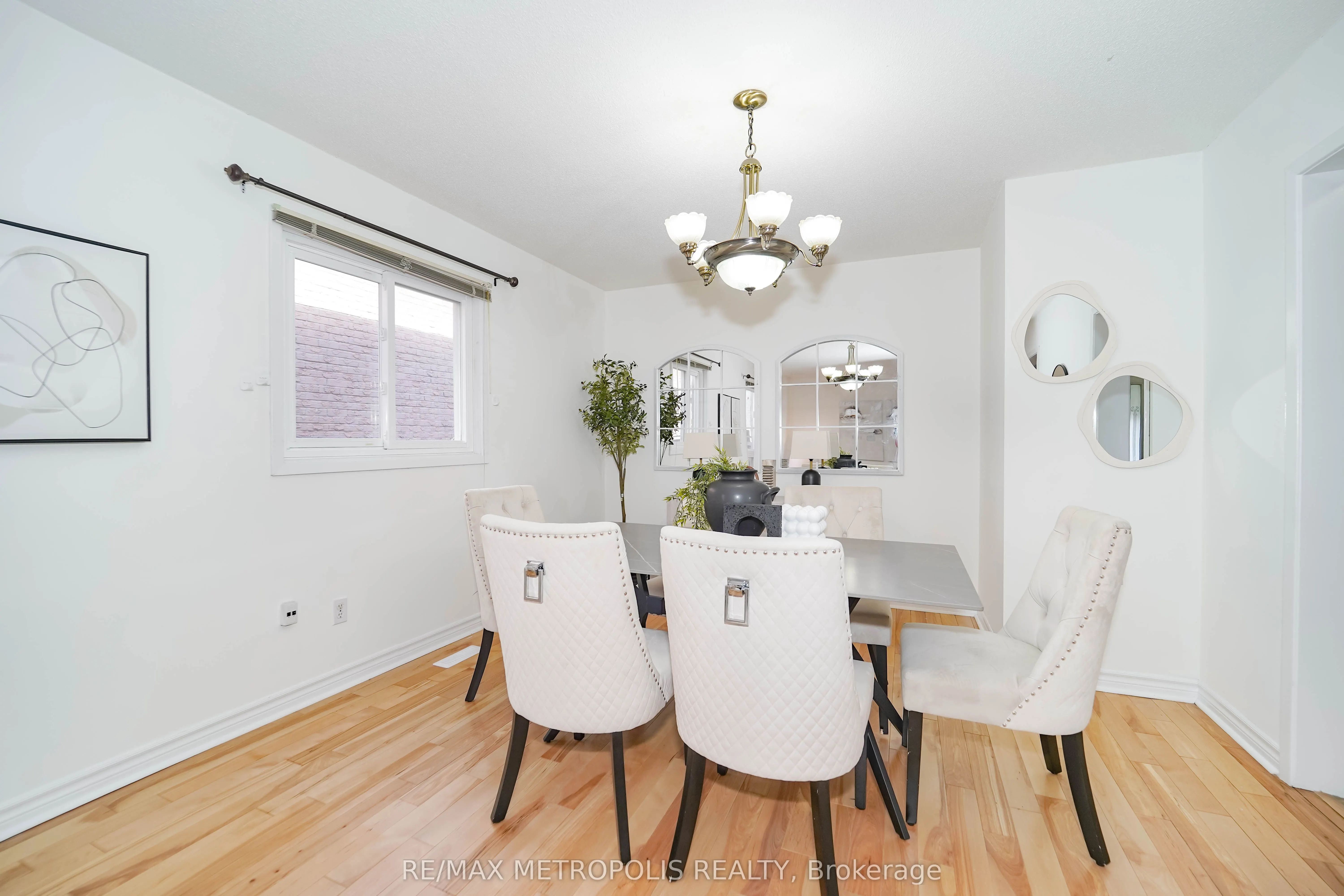 40 Lavron Court