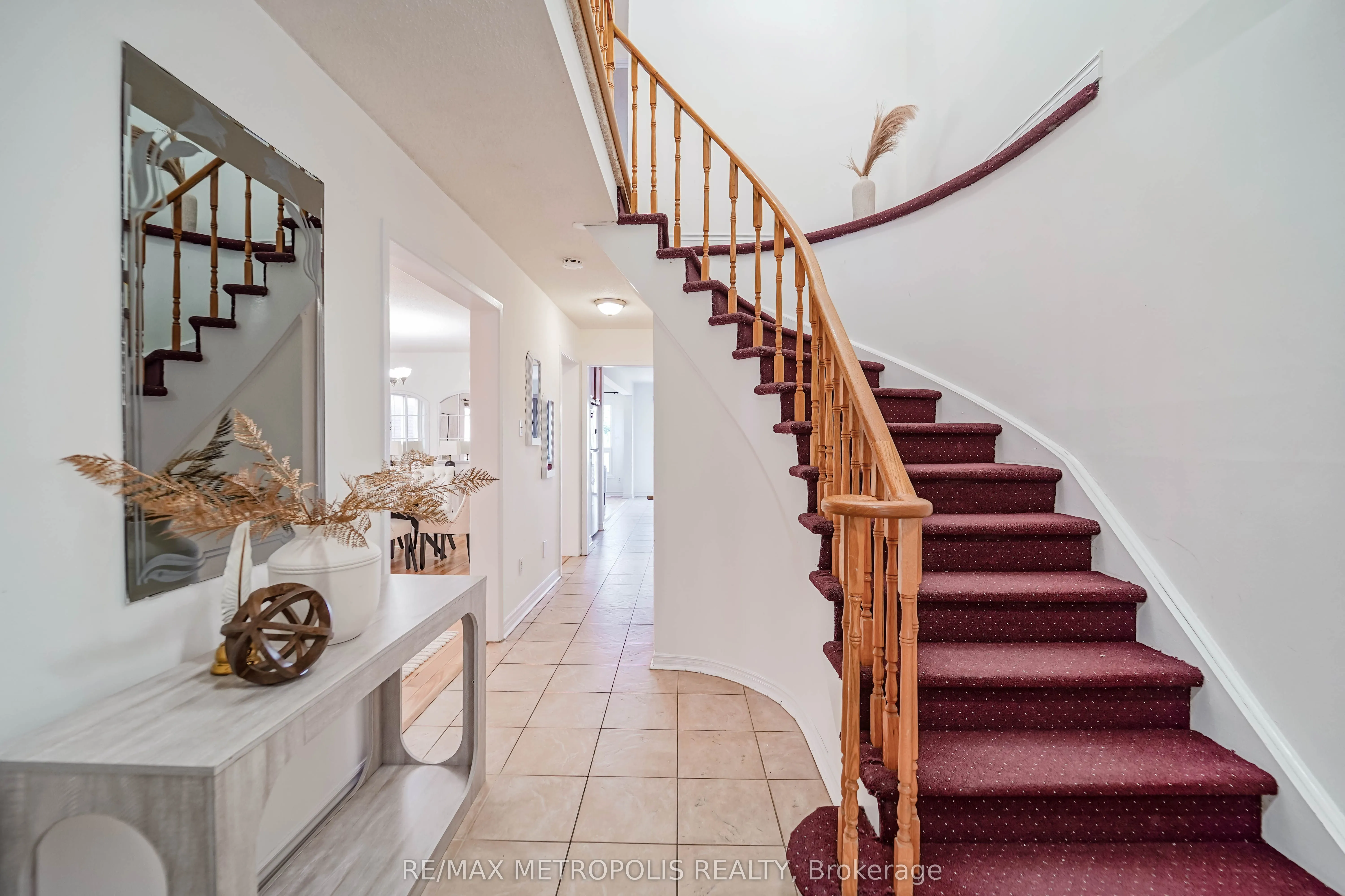 40 Lavron Court