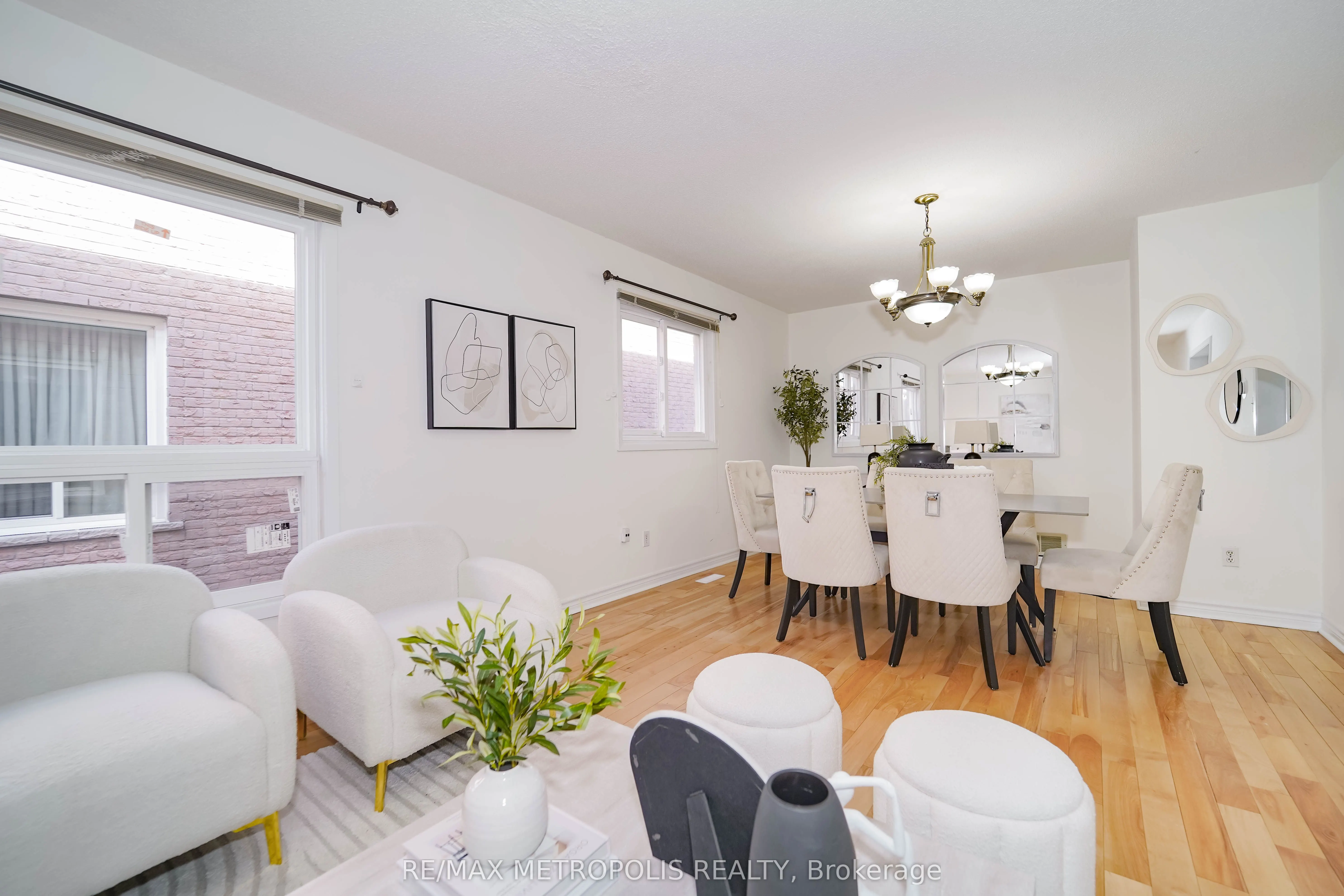 40 Lavron Court