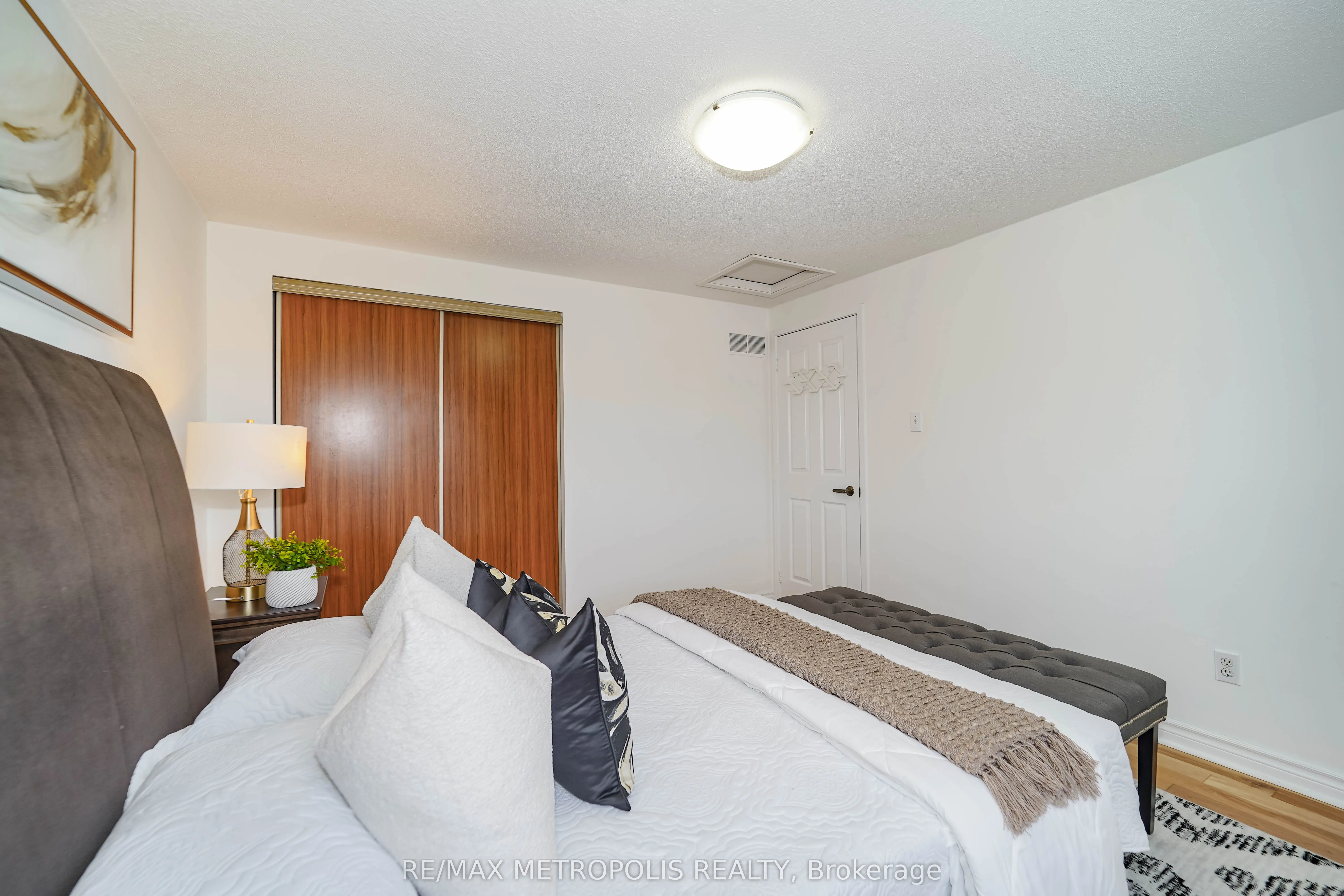 40 Lavron Court