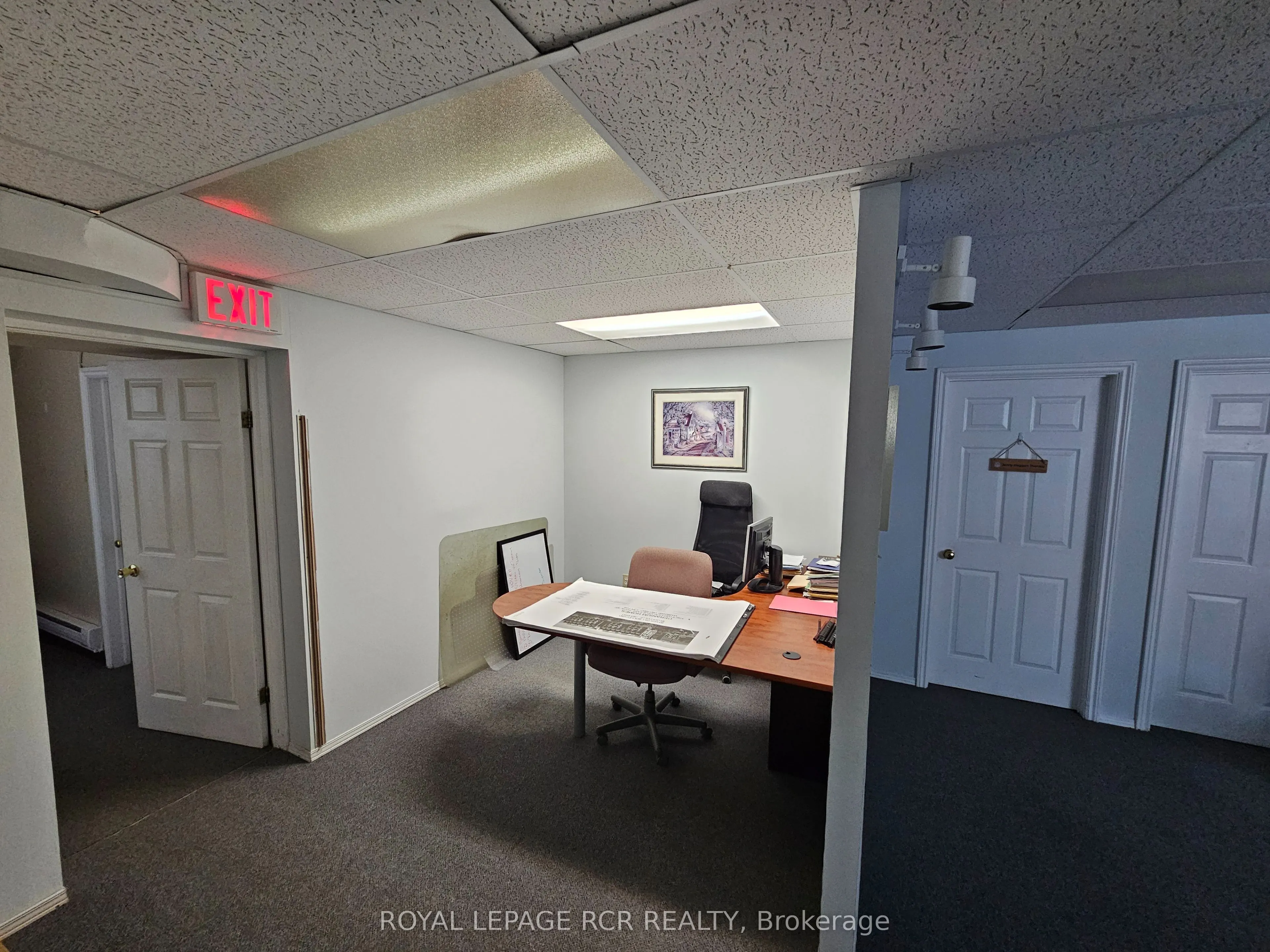 411 Queen Street, #Lower Cubicle