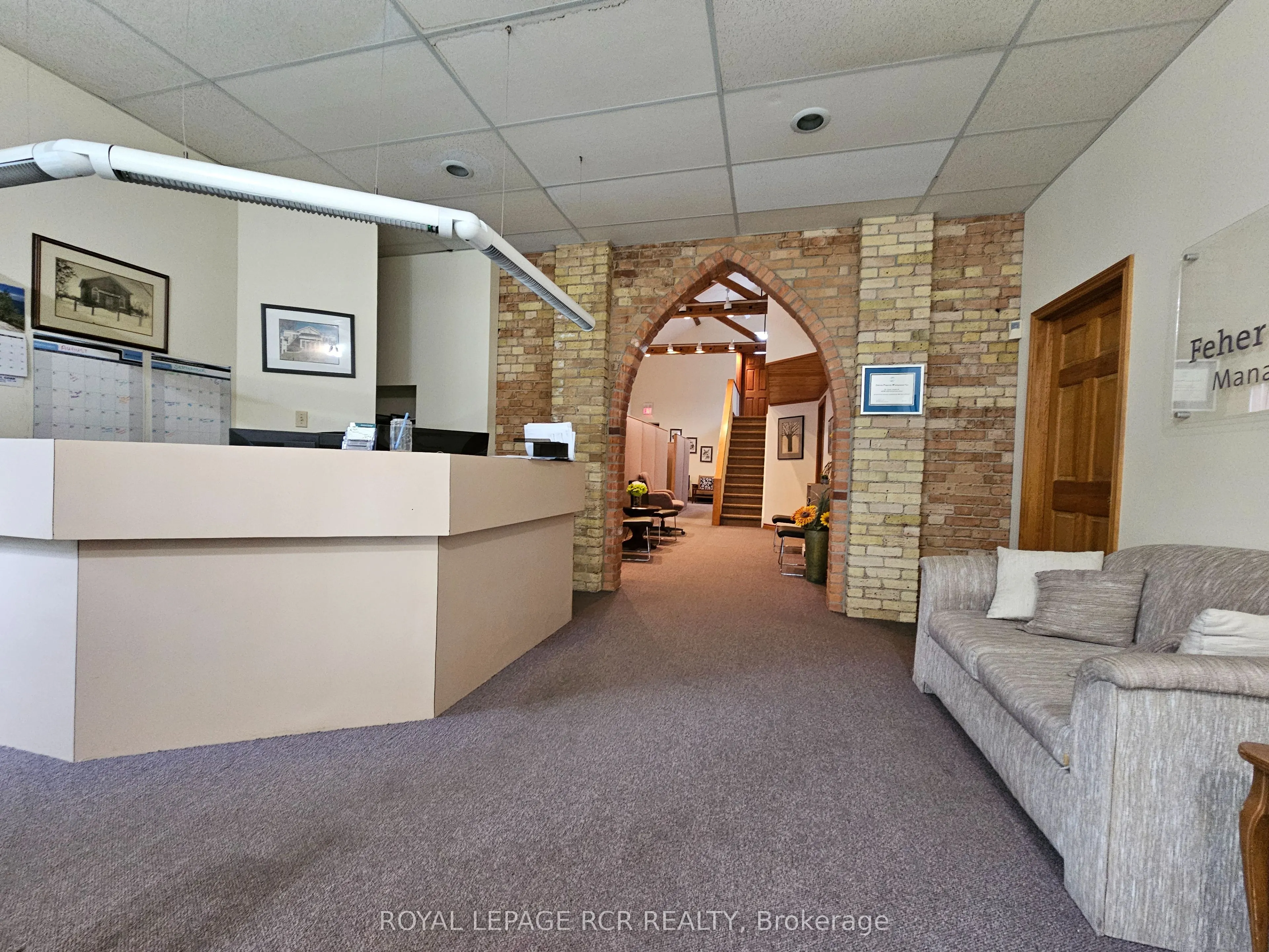 411 Queen Street, #Lower Cubicle
