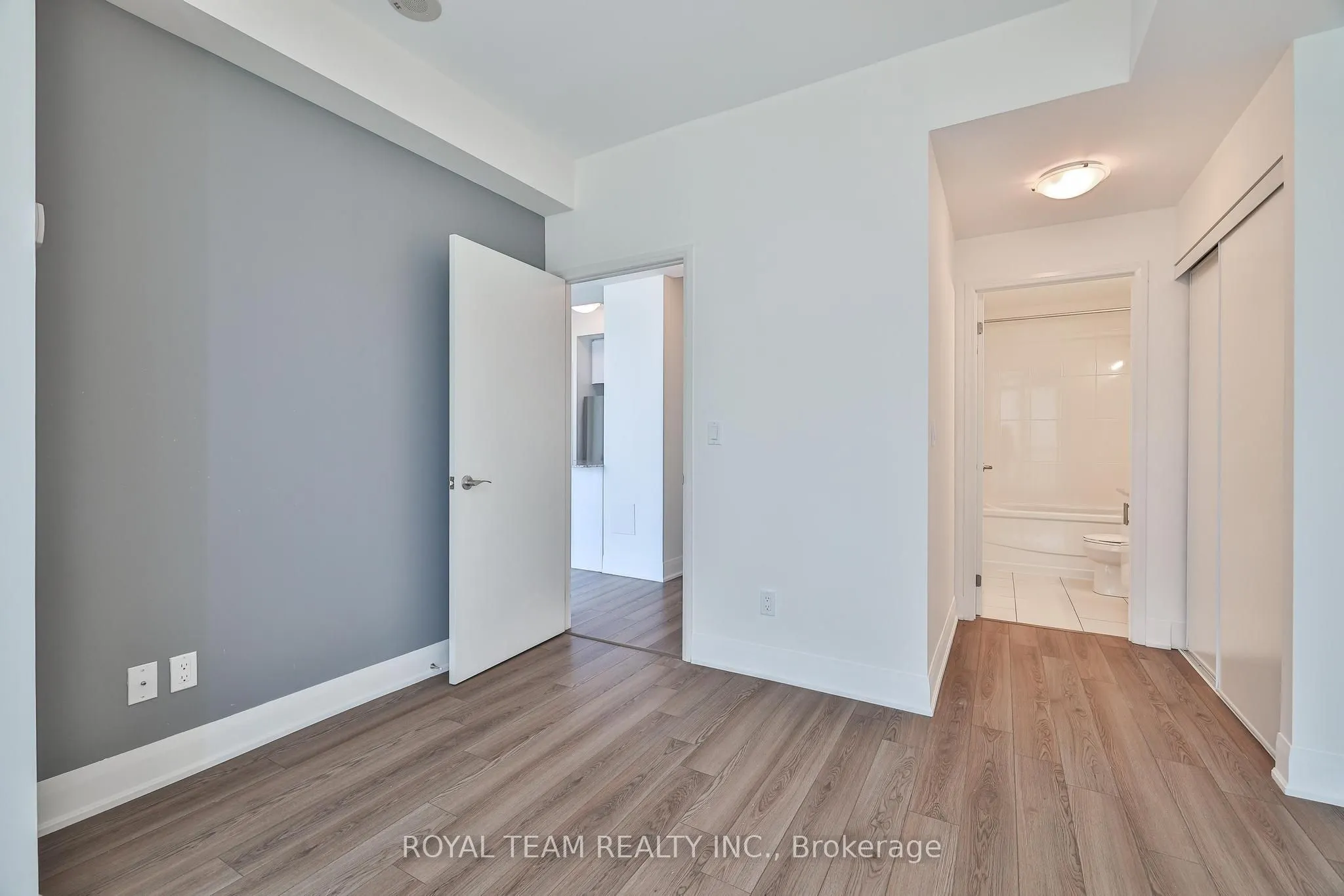 2900 Highway 7, #3405