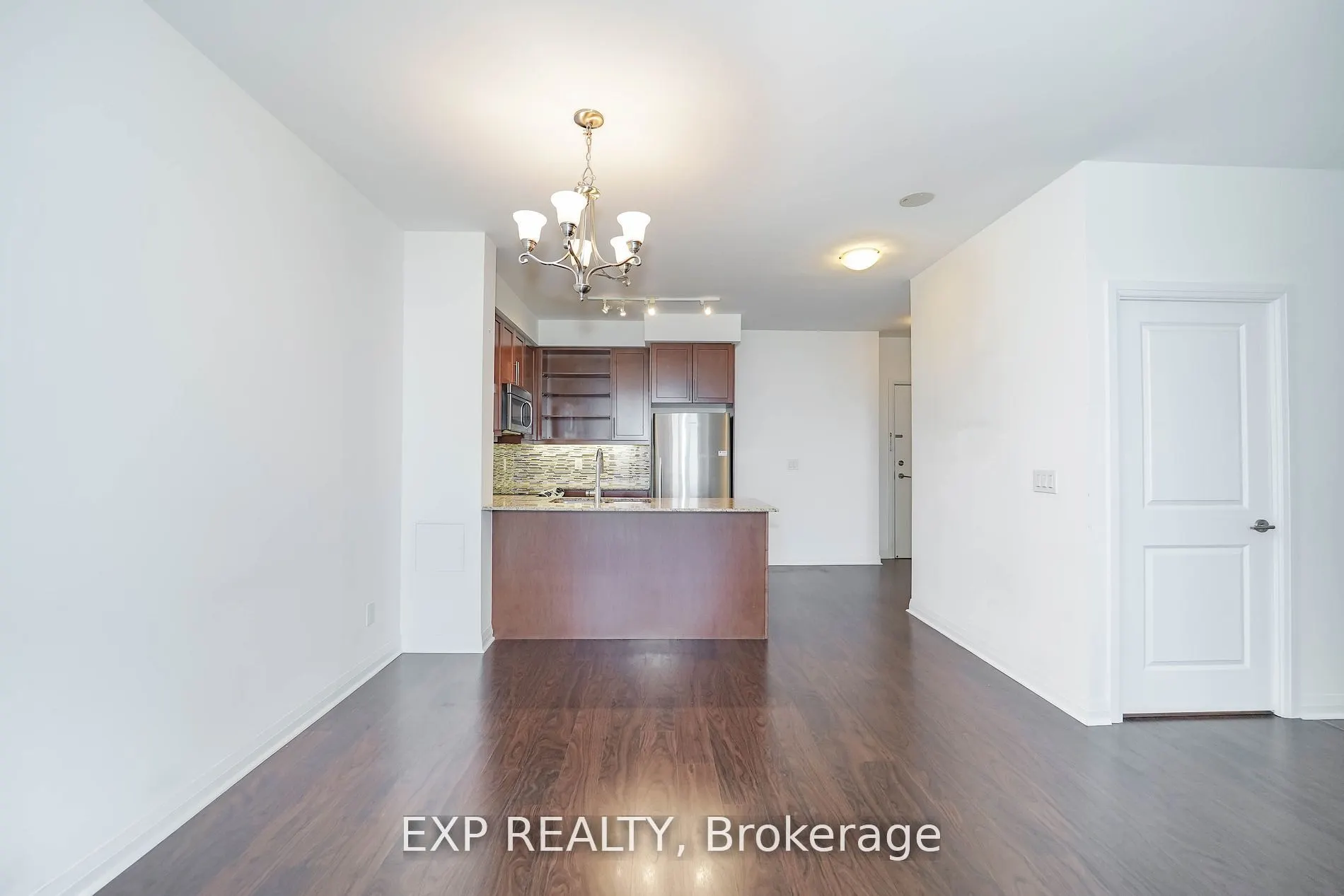 55 Oneida Crescent, #1011