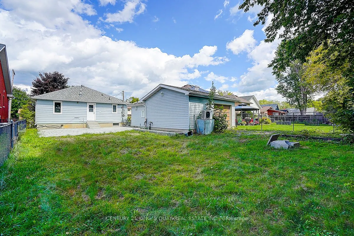 297 Glenwoods Avenue